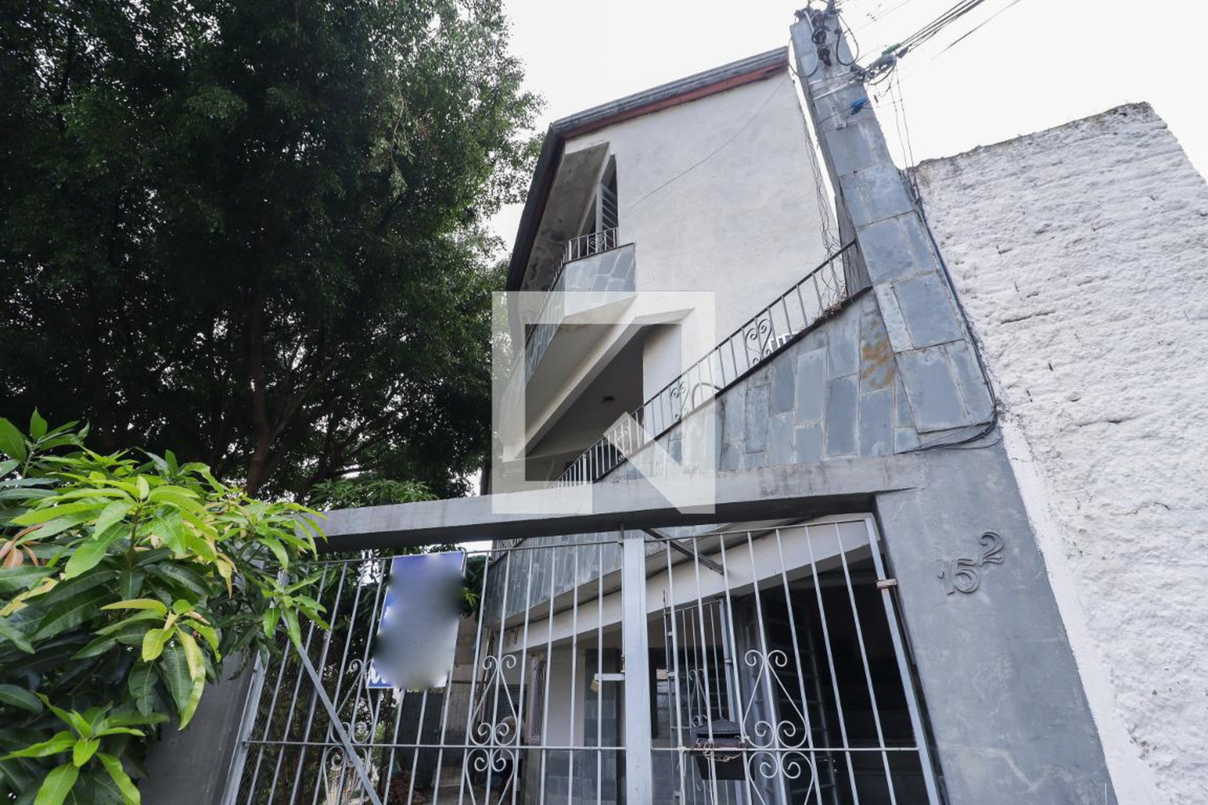 Fachada Condomínio em Rua Araçoiaba da Serra, 152