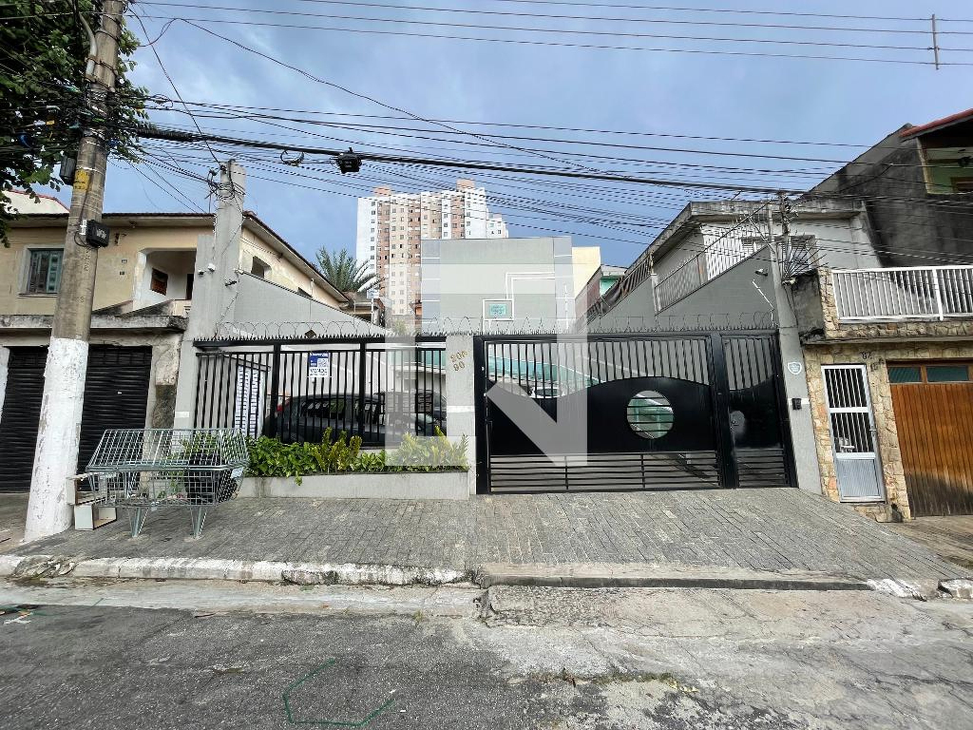 Fachada Condomínio em Rua Erexim, 90