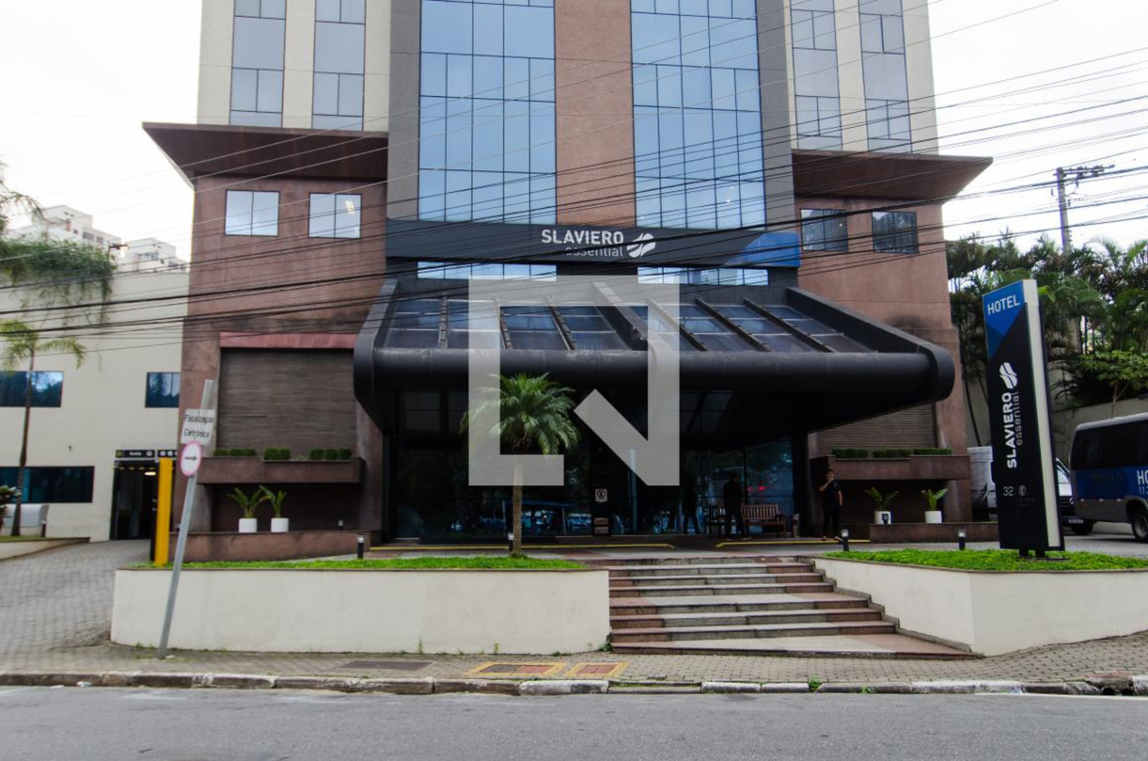 Fachada do Prédio Condomínio Slaviero Guarulhos