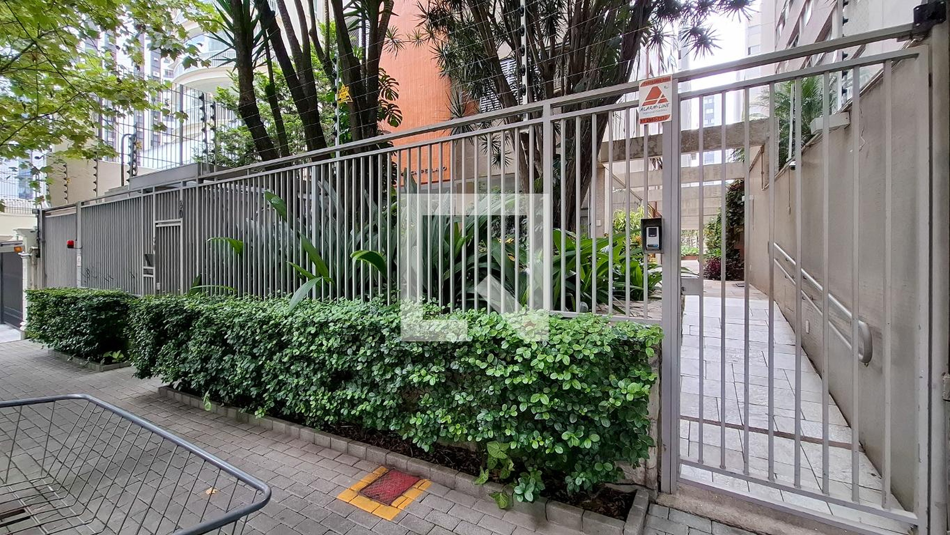 Fachada do Prédio Edifício Roberto Capellano