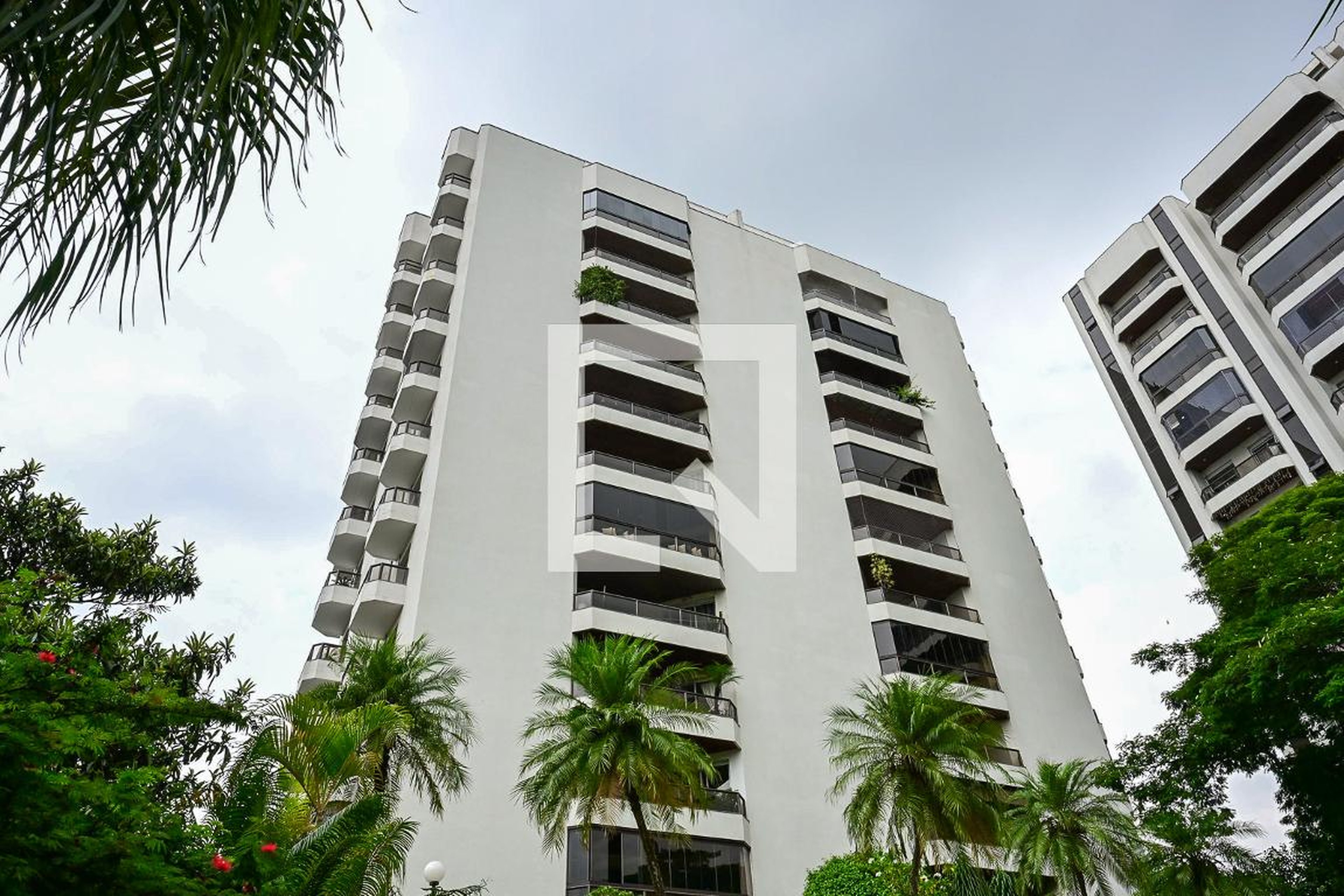 Fachada Condomínio Blanc Et Rouge