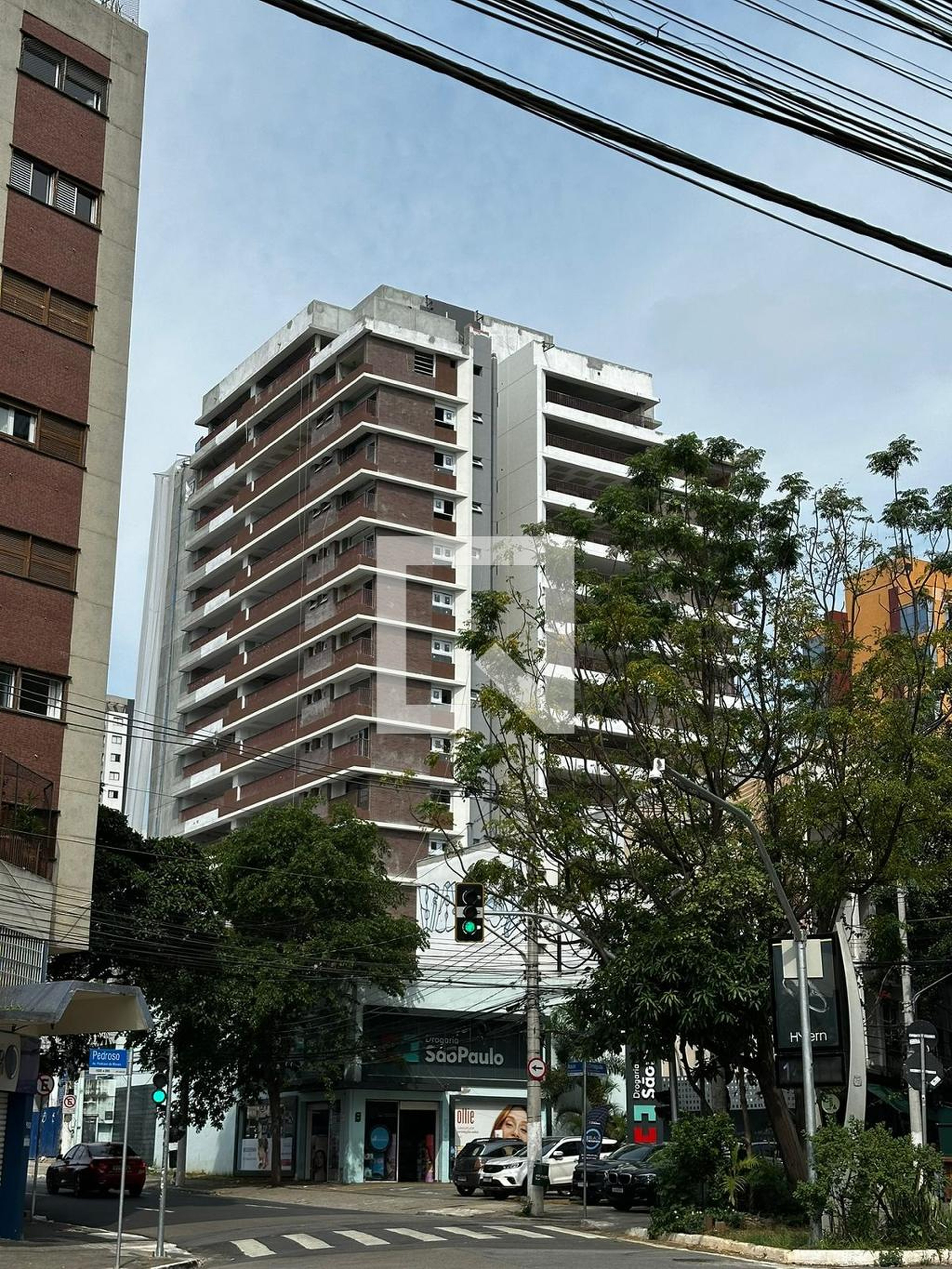 Fachada Condomínio Praça Omaguás Pinheiros