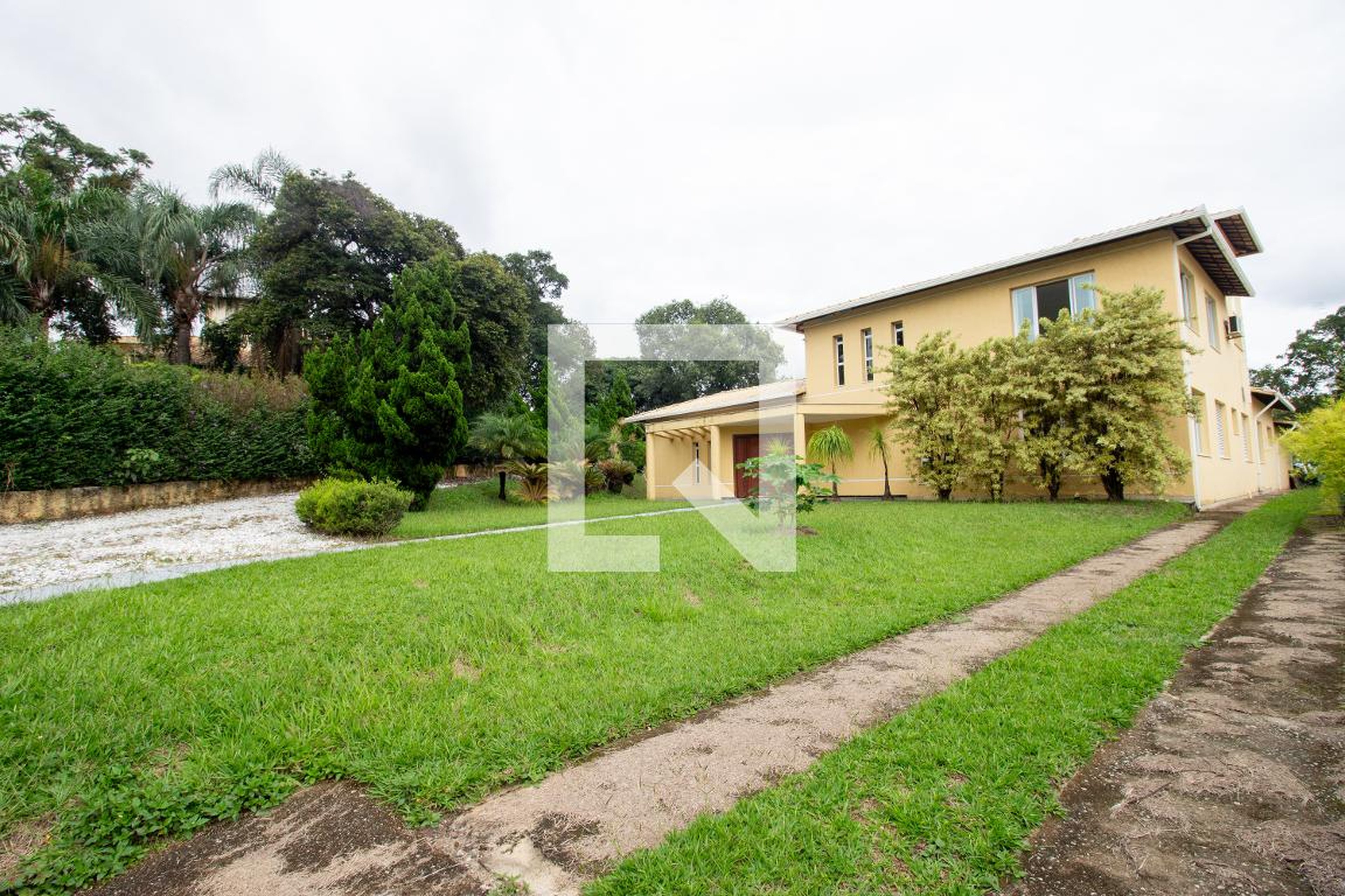 Fachada Condomínio em Rua do Verbo Divino, 50
