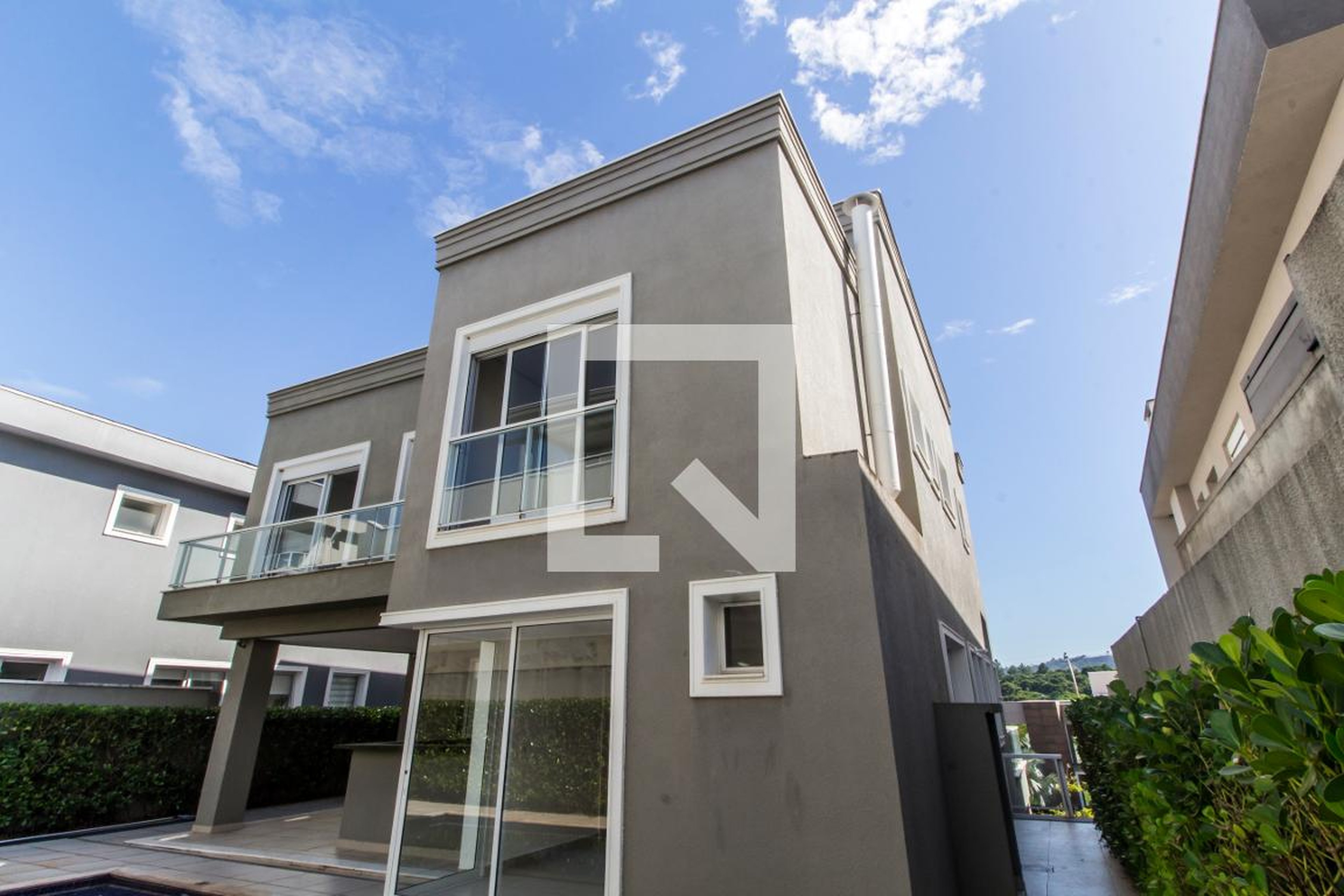 Fachada Condomínio em Alameda Picasso, 467