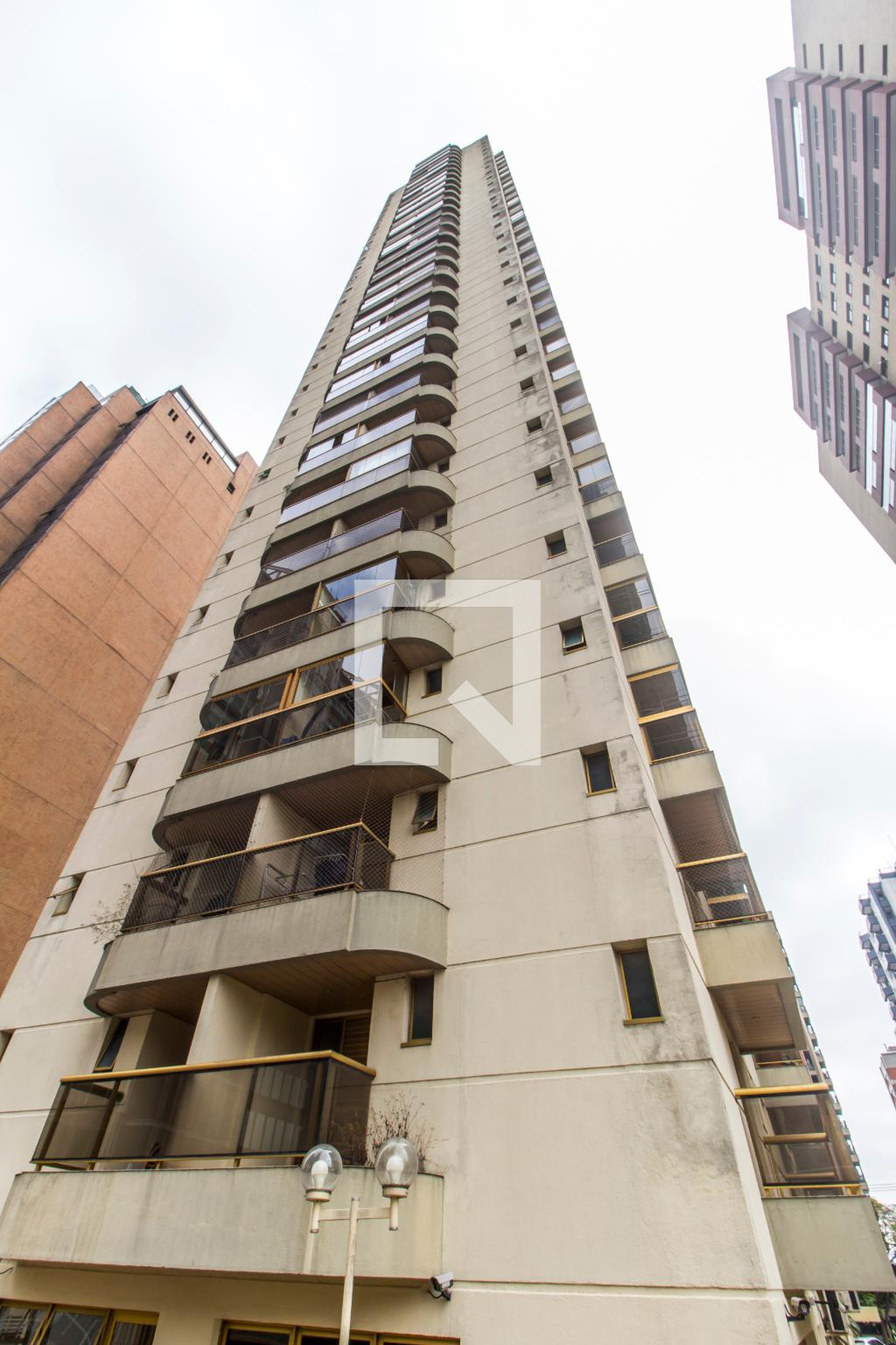 Fachada Condomínio Everest Tower