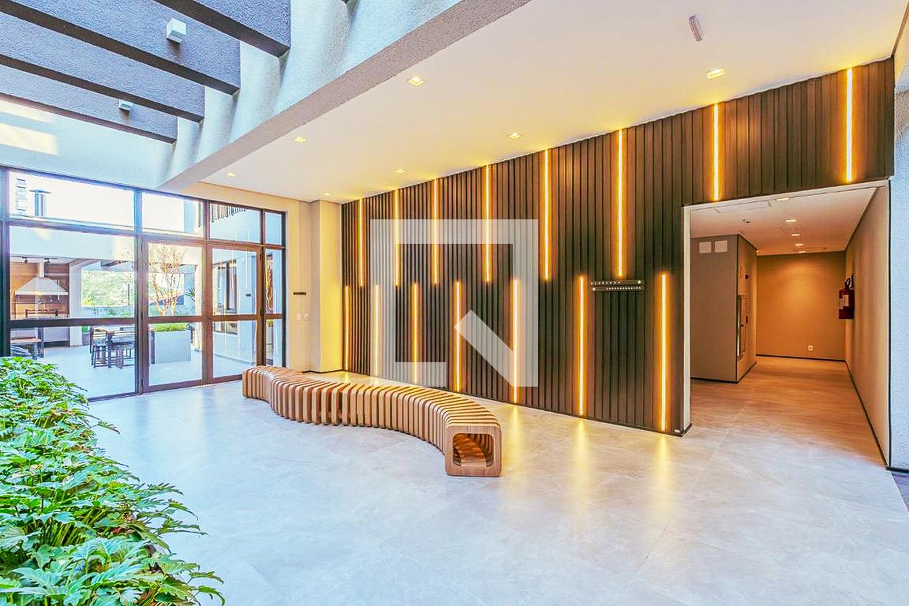 hall de entrada - Wire Capote Valente MF7