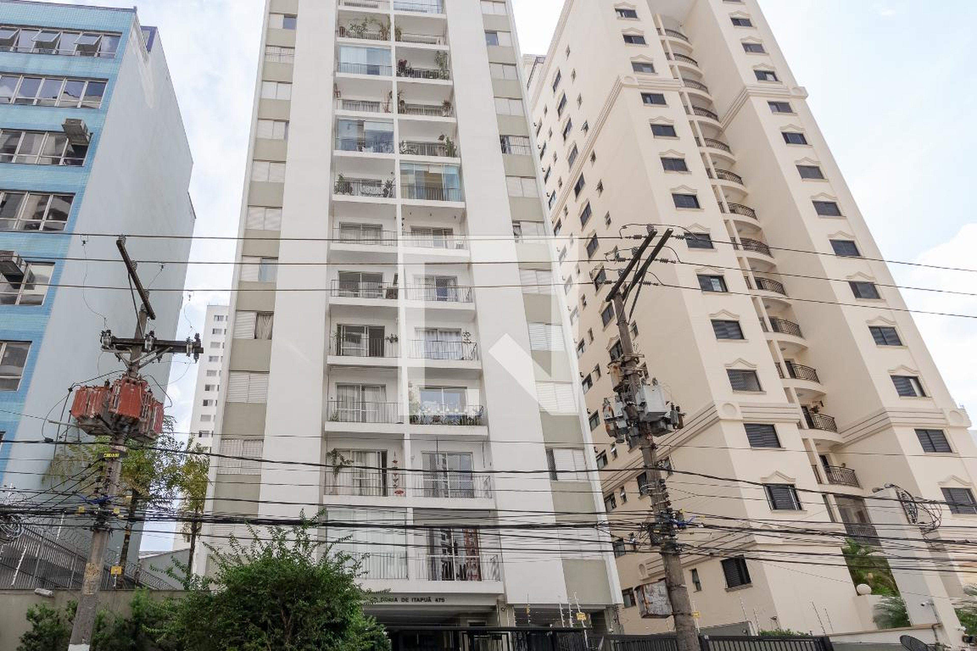 Fachada Edifício Praia Itapuã