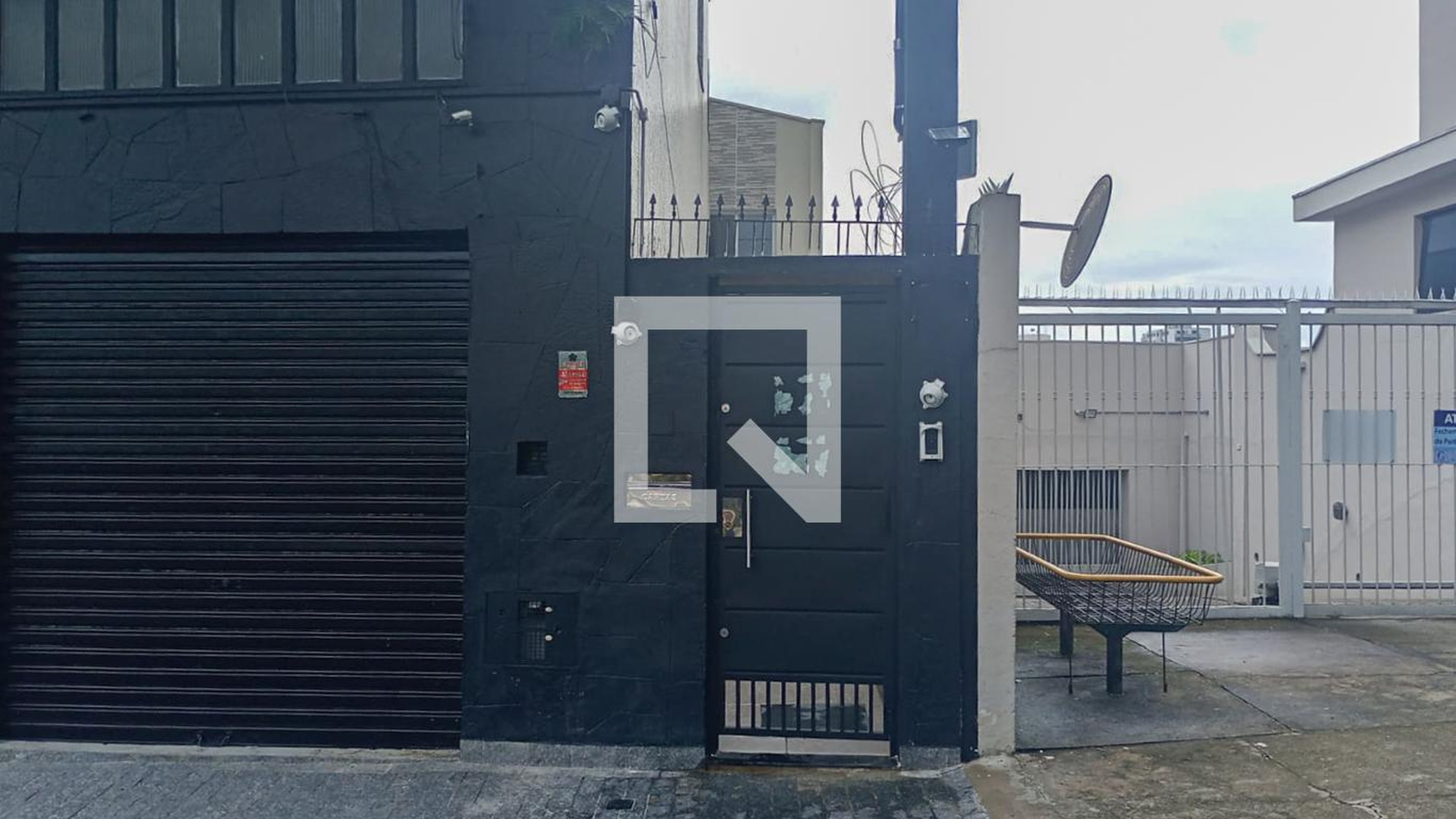 Fachada Condomínio em Rua Simão Borges, 565