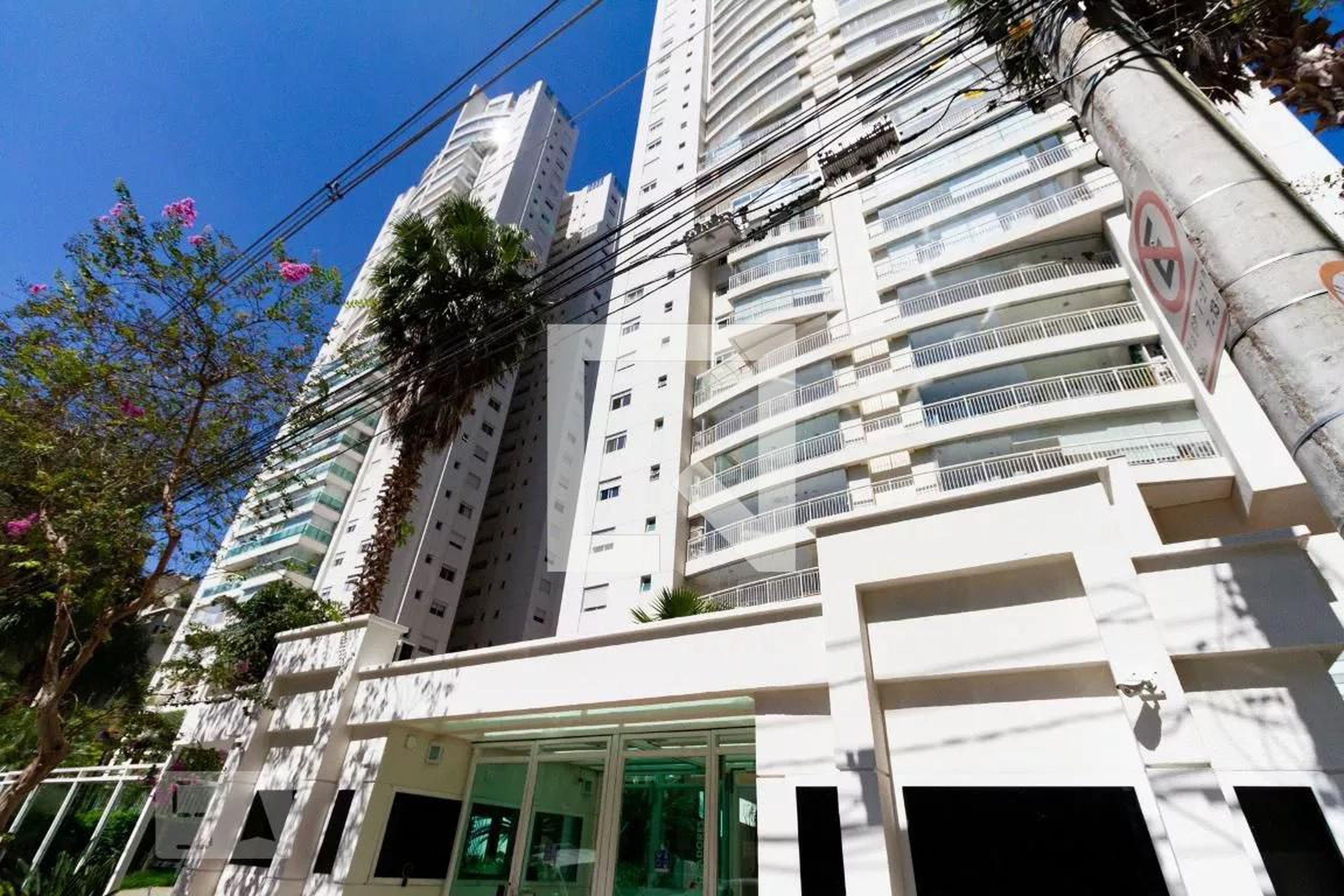 Fachada Condomínio Humanari