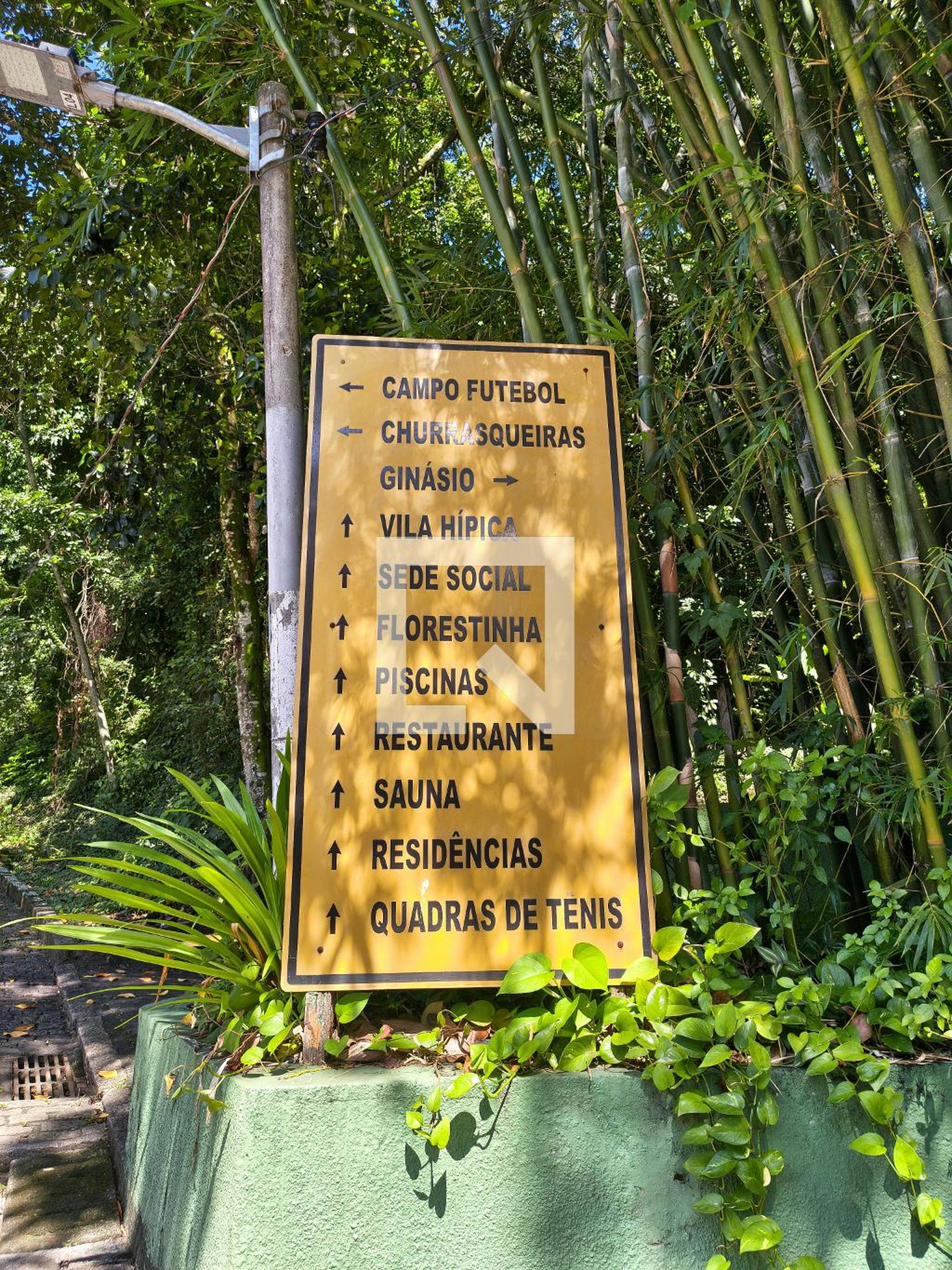 Área comum - Floresta Country