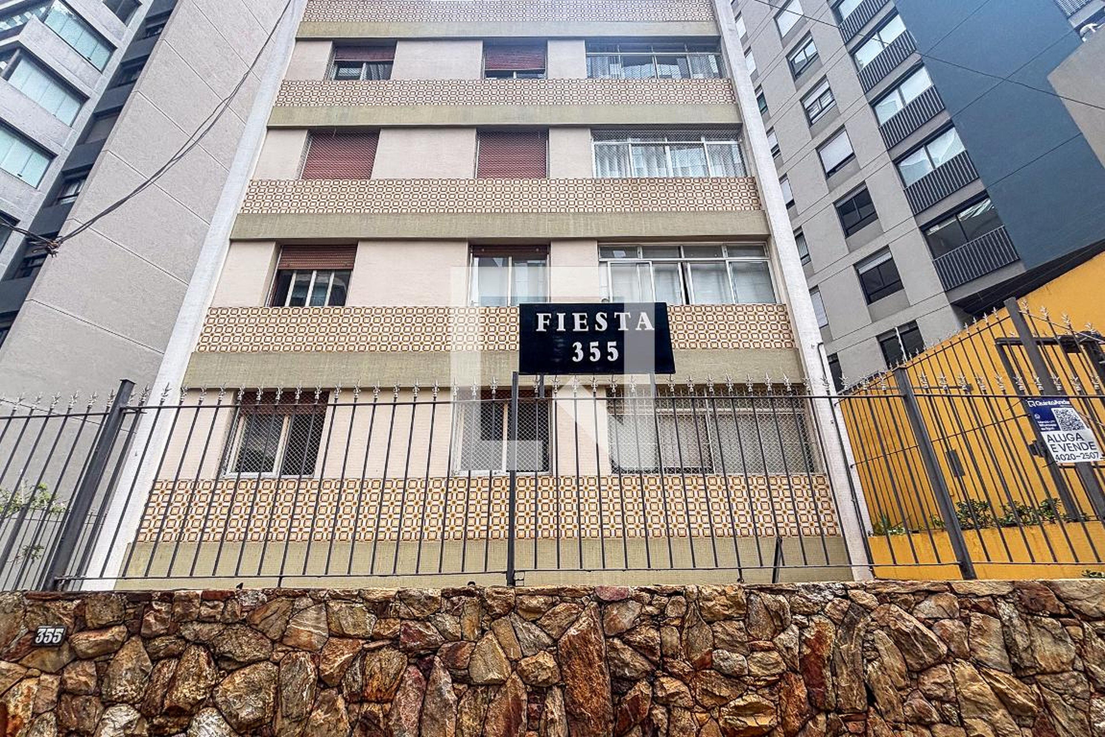 fachada do predio Condomínio Fiesta