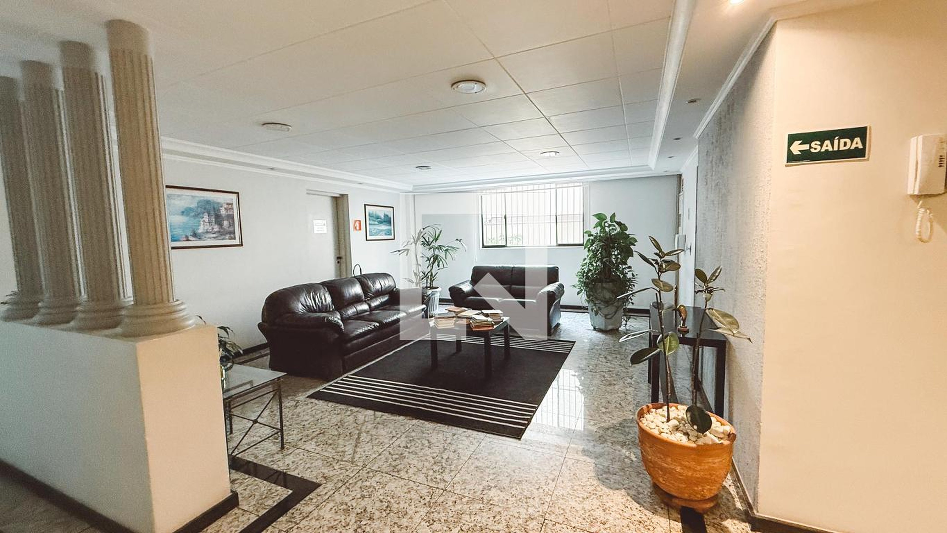 Hall de entrada - Edificio Solar Dos Cortes