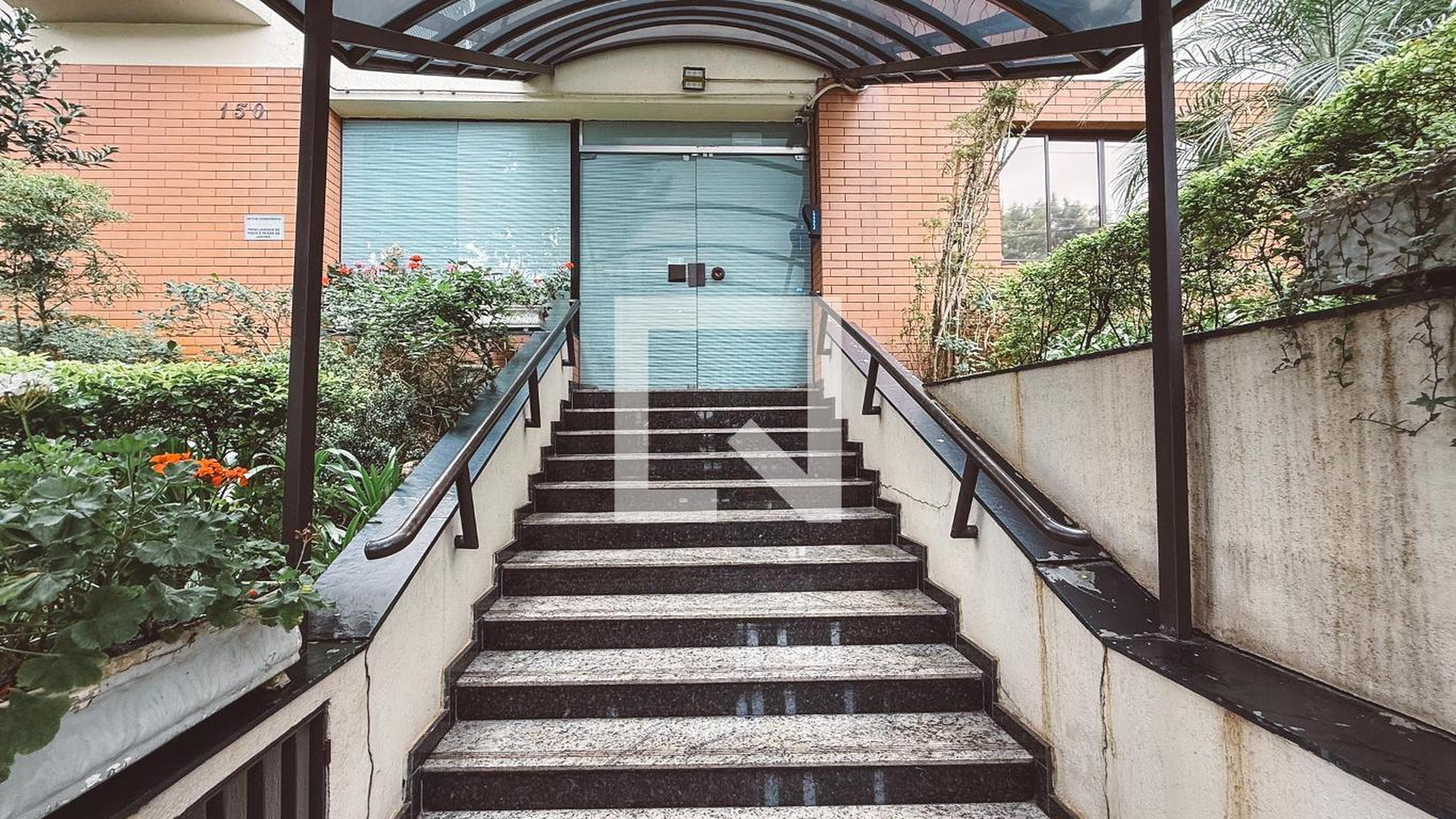 Entrada - Edificio Solar Dos Cortes