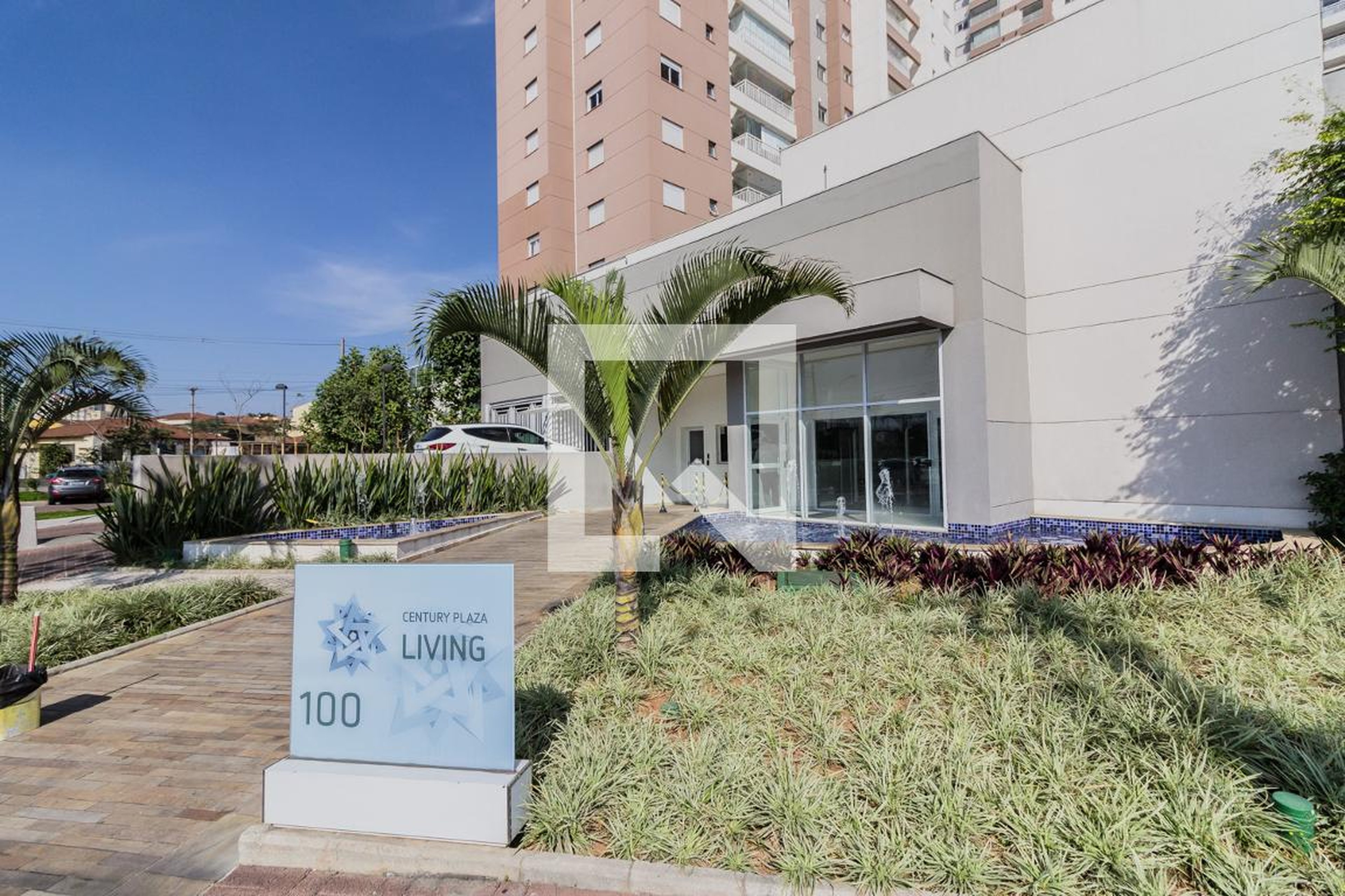 Fachada Condomínio Century Plaza Living