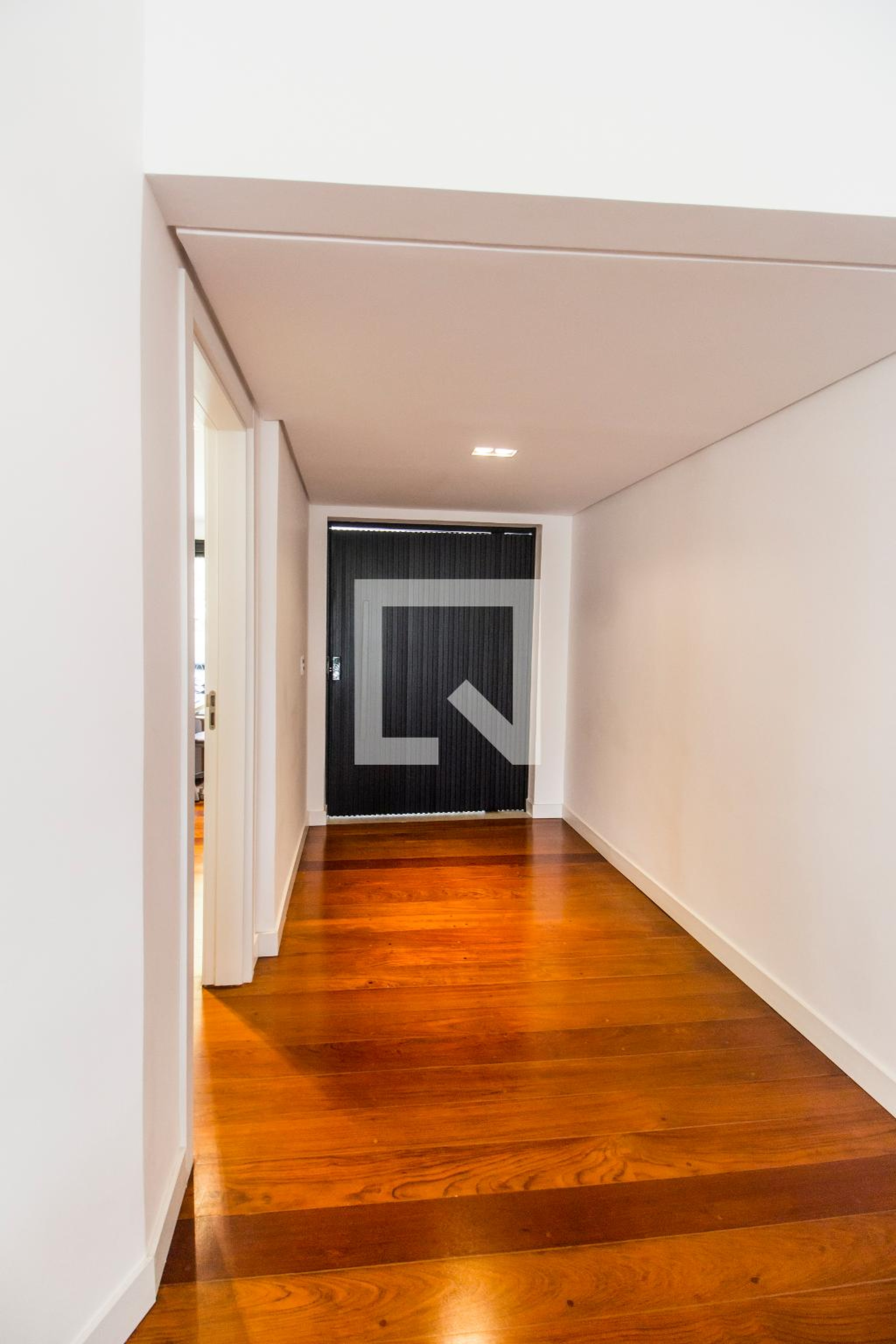 Hall de entrada Condomínio em Alameda dos Girassóis, 343