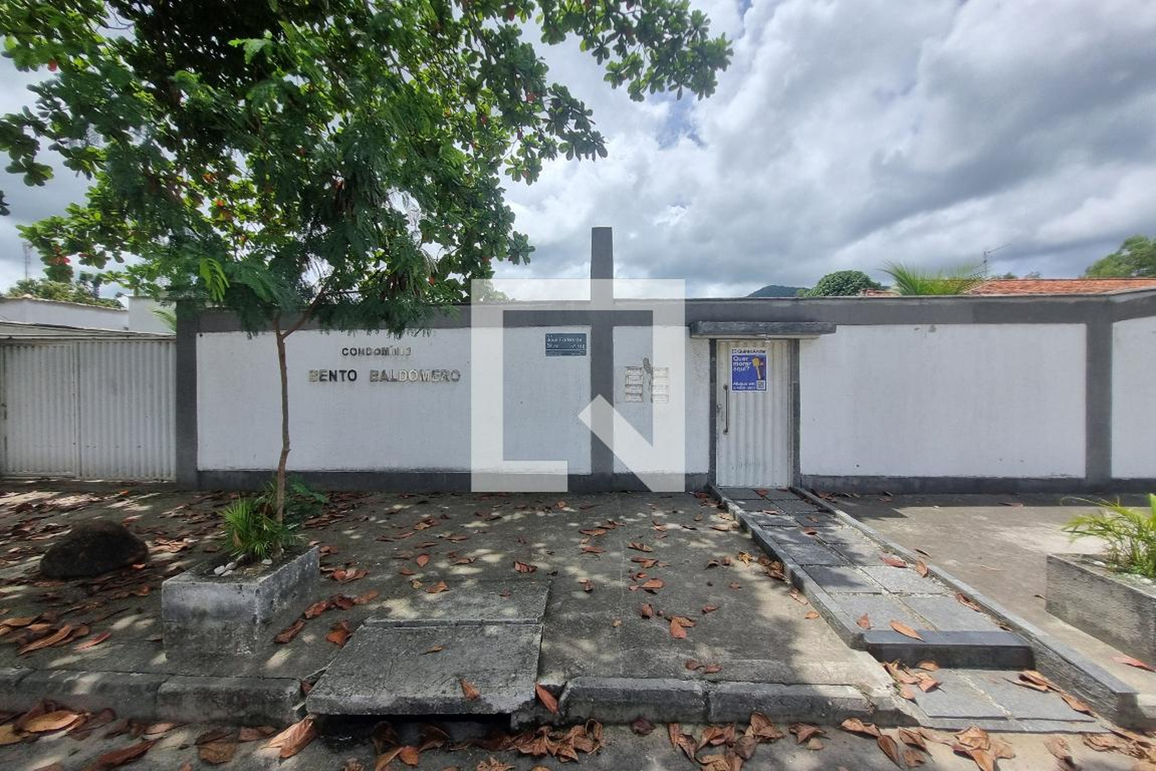 Fachada Condomínio em Rua José Fortes da Silva, 118