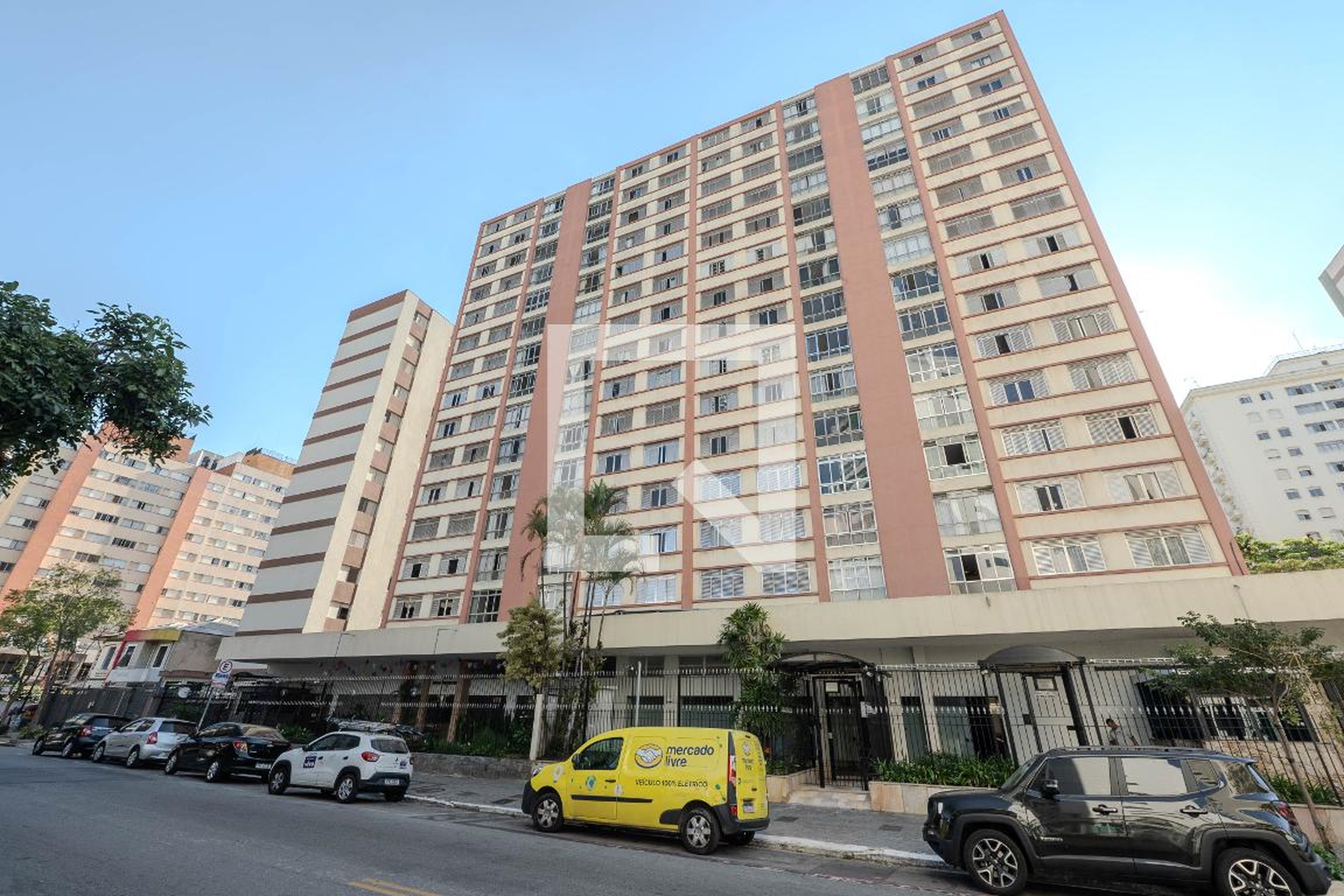 Fachada Condomínio oscar pinheiro coelho