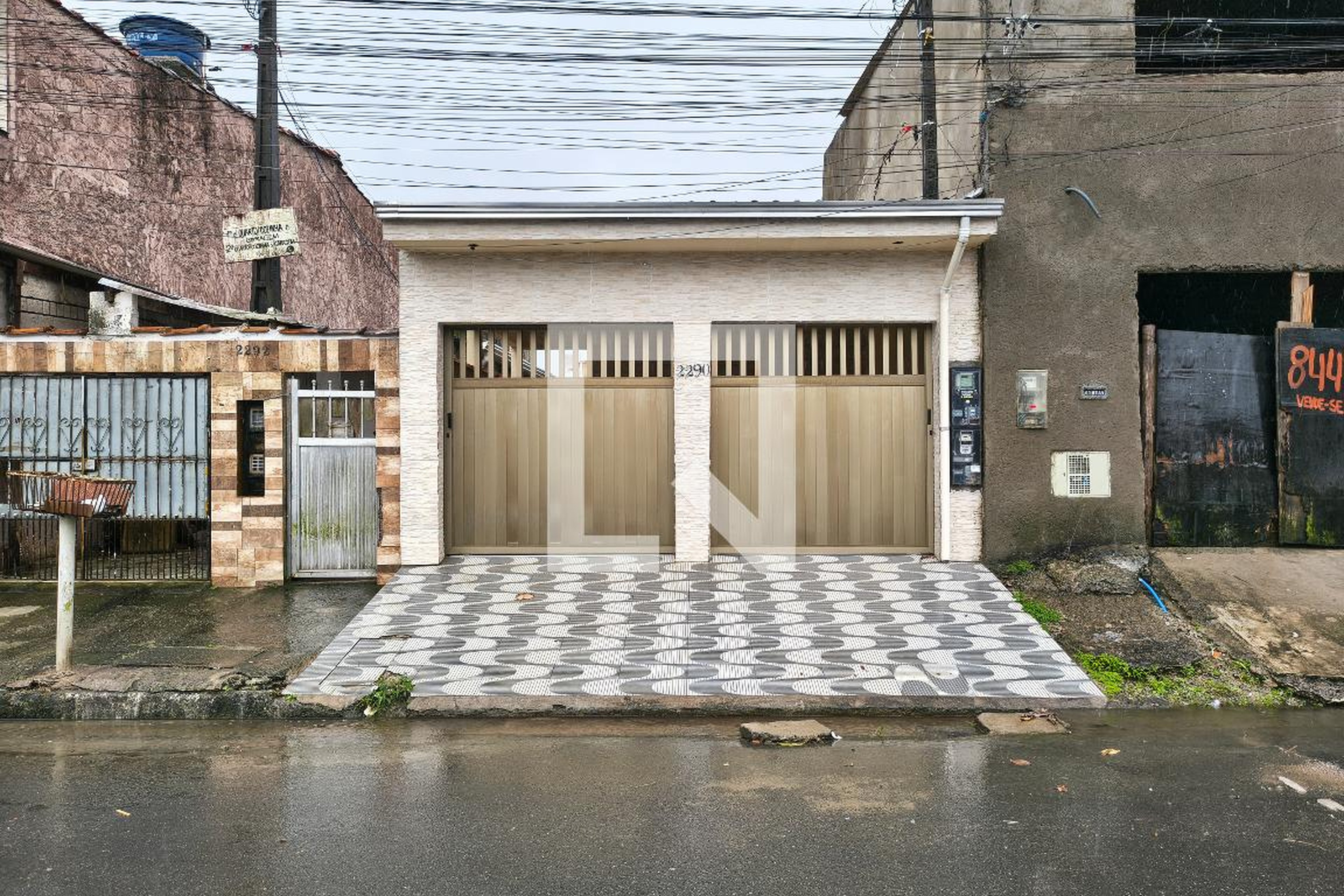 Fachada Condomínio em Avenida Pedro Américo, 2290