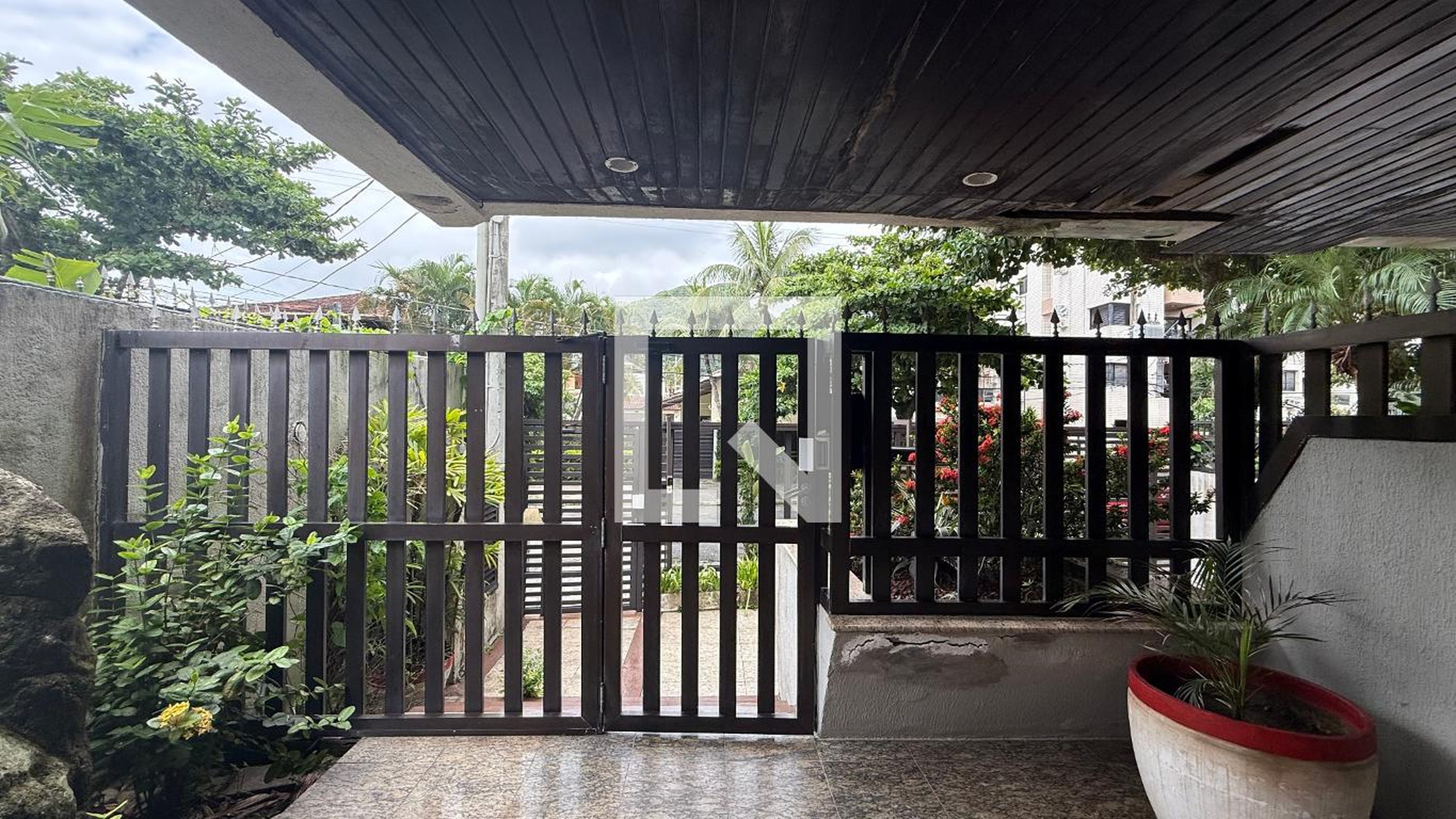 Fachada Condomínio em Avenida Santa Maria, 168