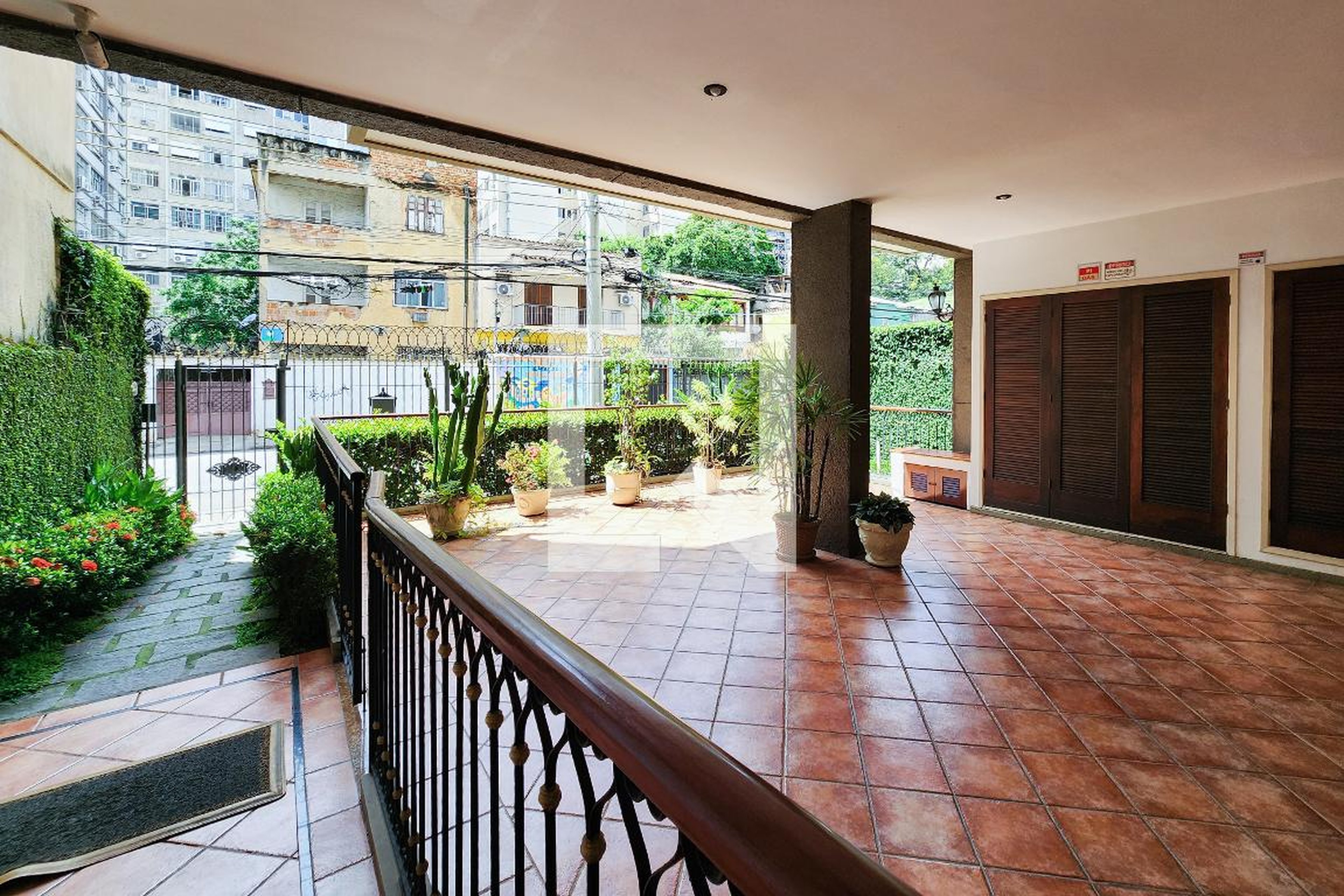 Área Comum Condomínio em Rua Visconde de Itamarati, 20