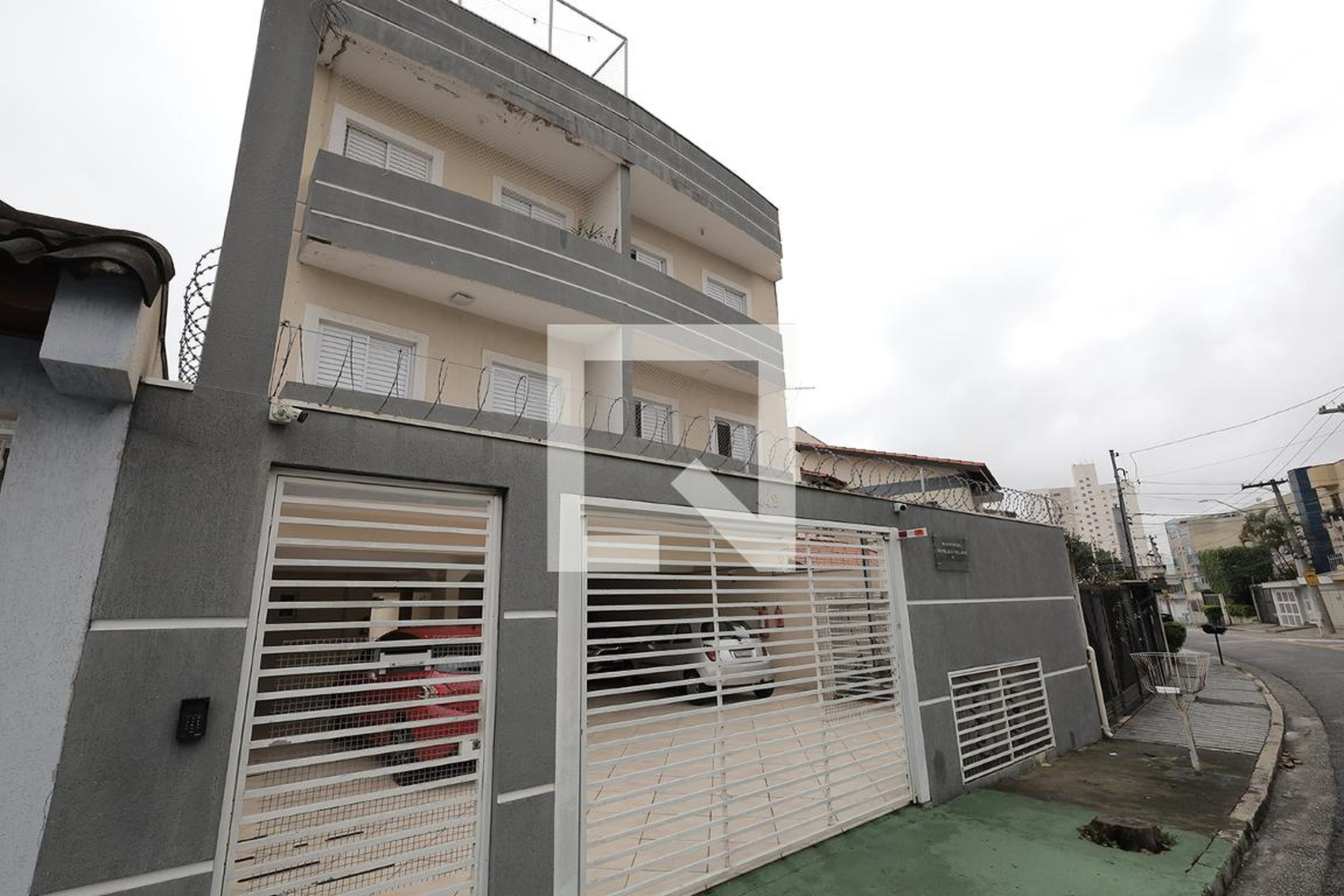 Fachada Condomínio em Rua dos Capuchinhos, 442