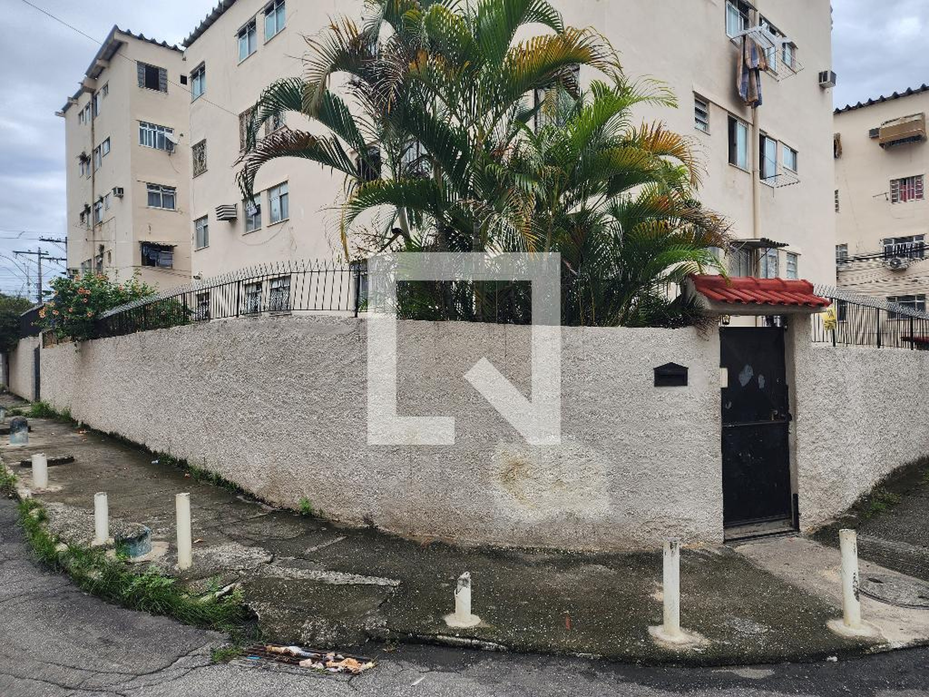 Fachada Condomínio em Rua Renascença, 114