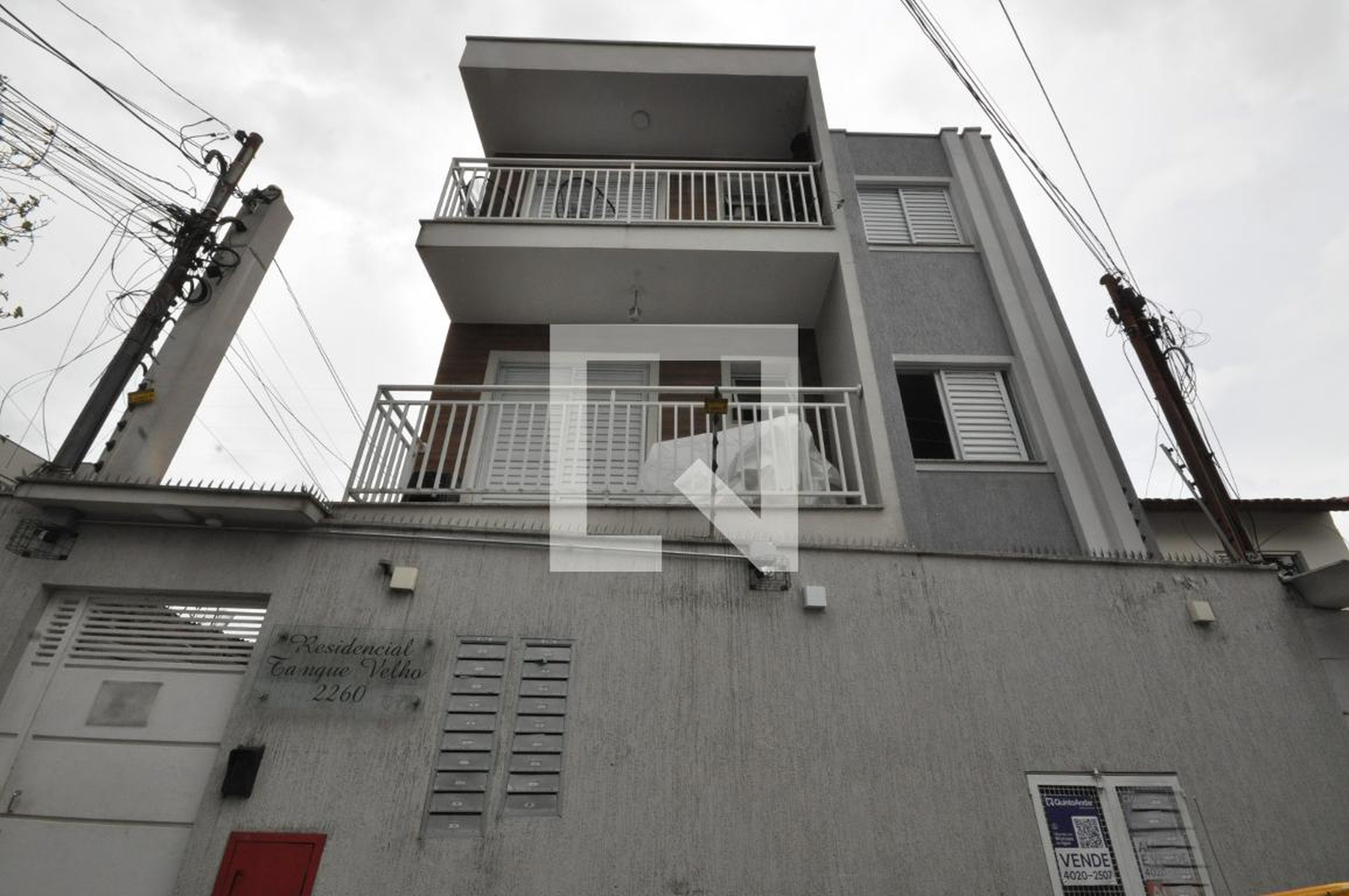 Fachada Residencial Tanque Velho