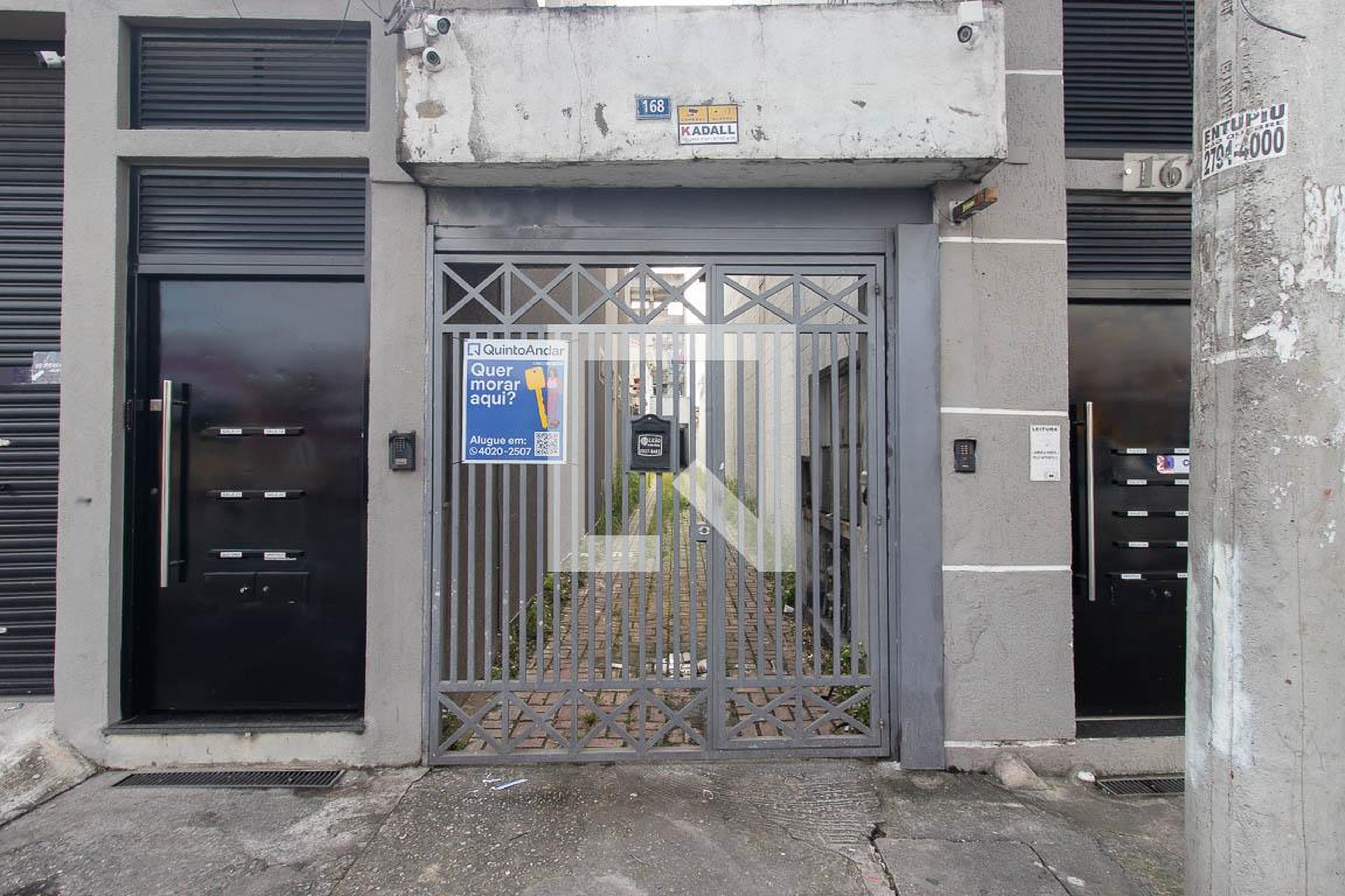 Fachada Condomínio em Avenida Doná Eugênia Machado da Silva, 168