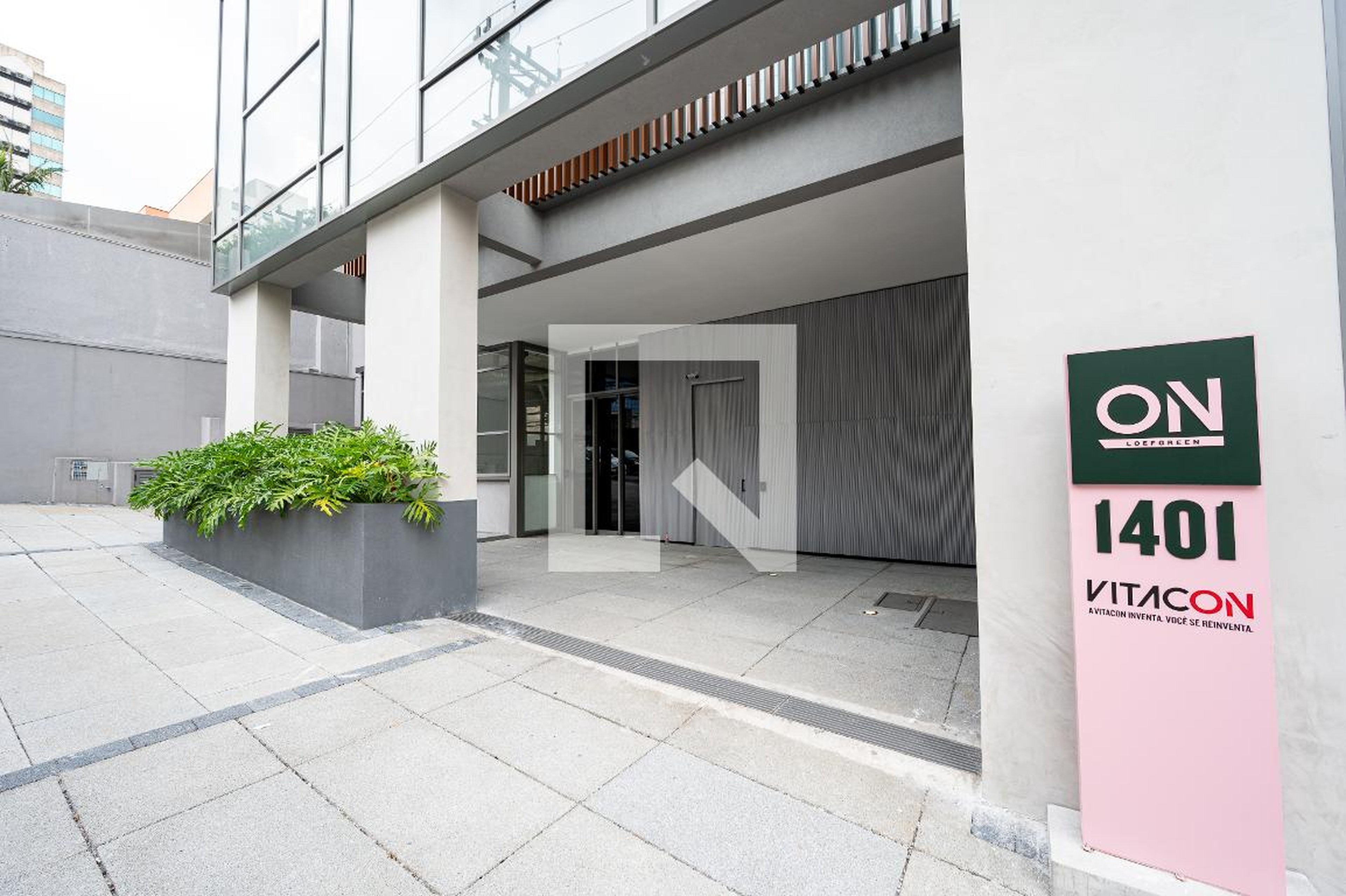 Fachada Condomínio On Loefgren