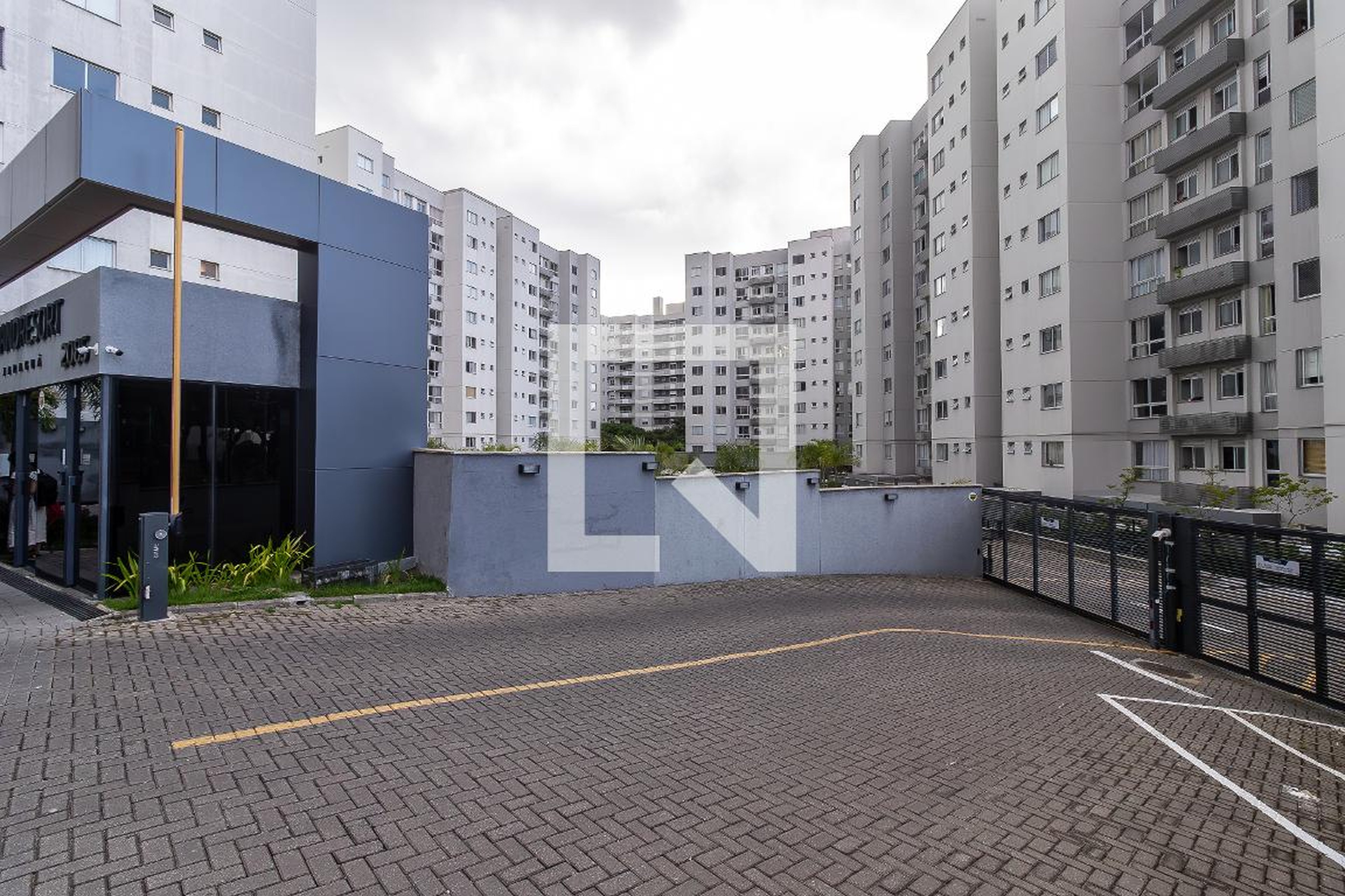 Fachada Condomínio Grand Resort Jaraguá