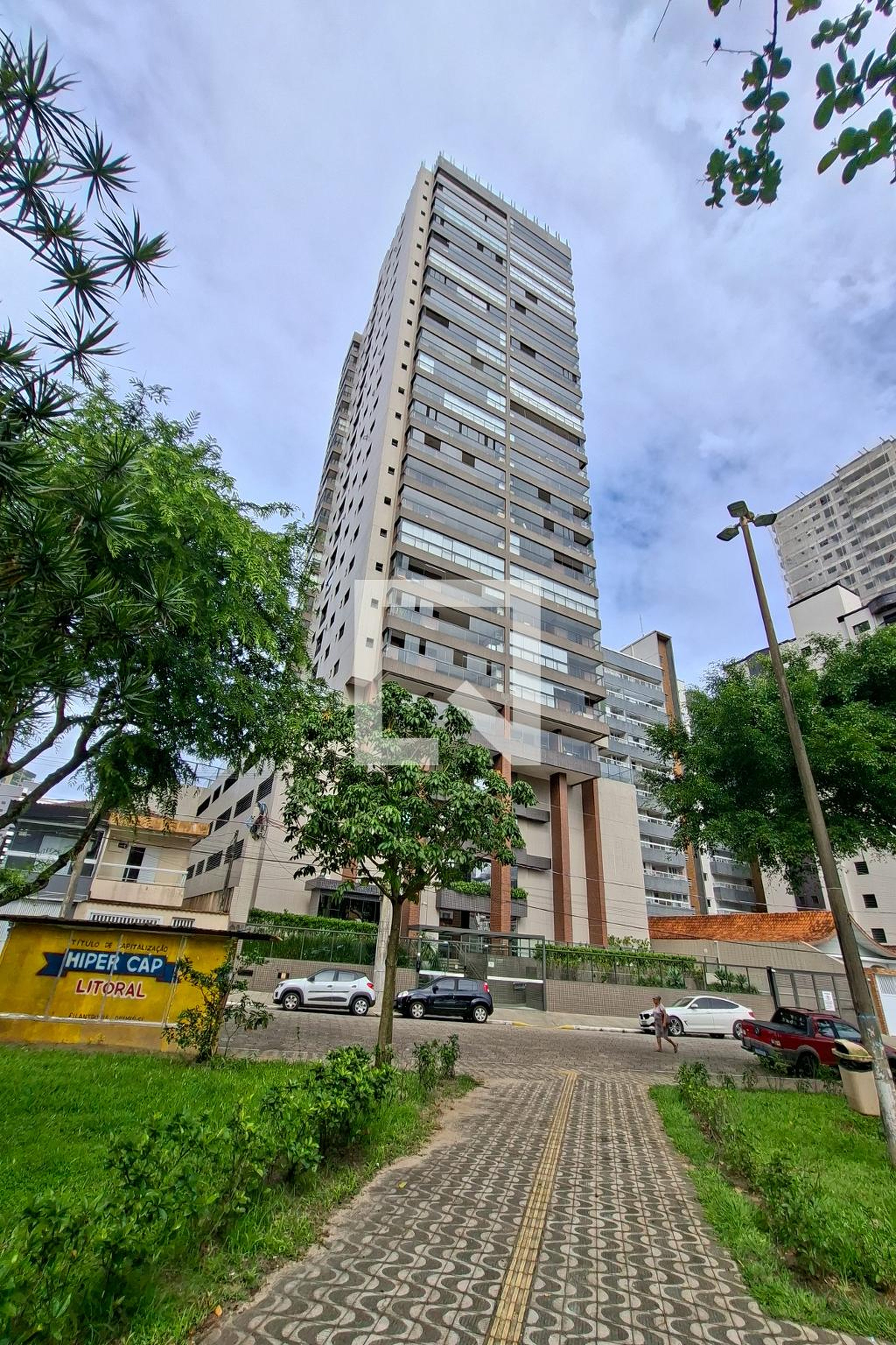 Fachada Residencial L' Americ