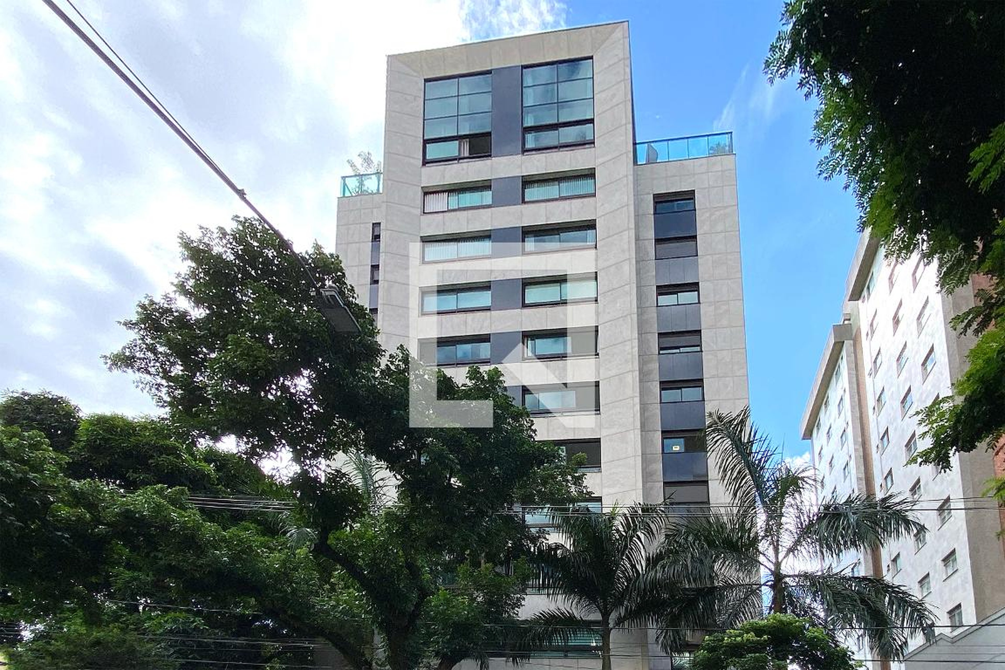 Fachada Edifício Georges Pompidou  Conartes