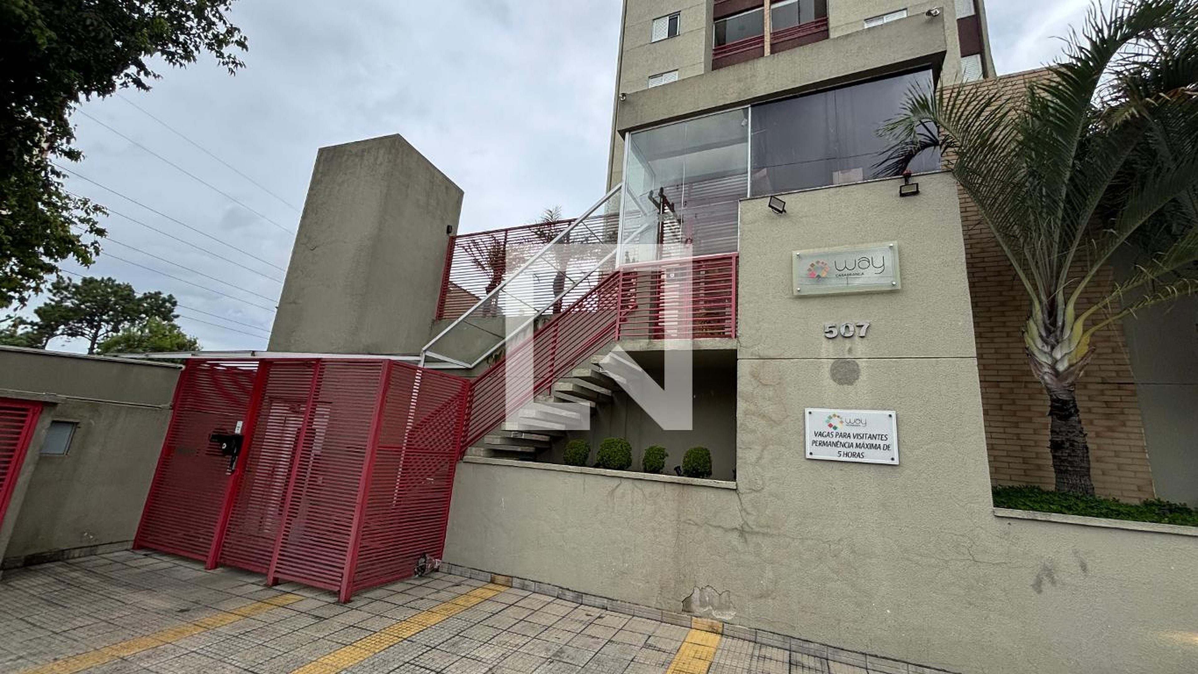 Fachada Condomínio Apto s/