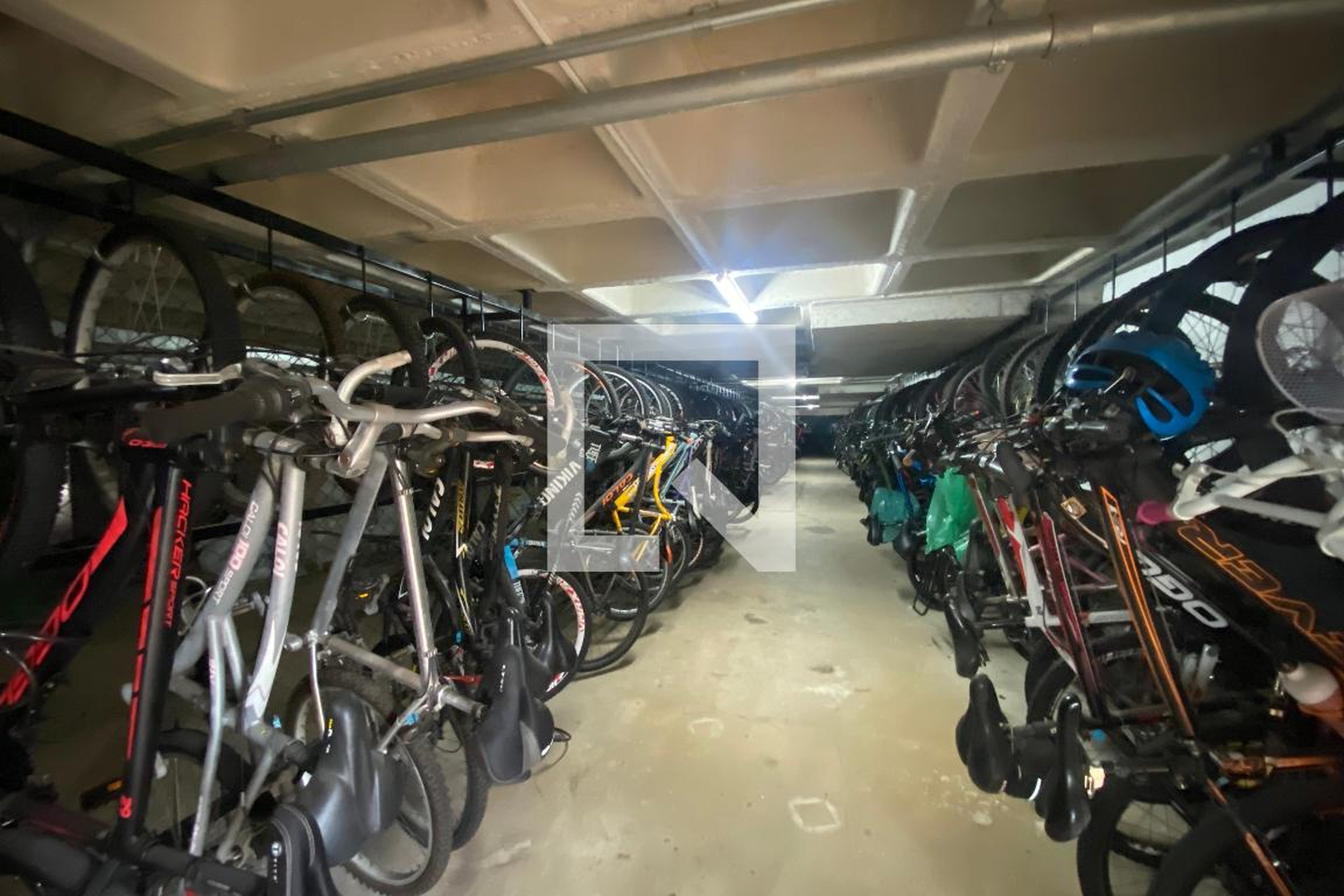 Bicicletário - Living Moovie