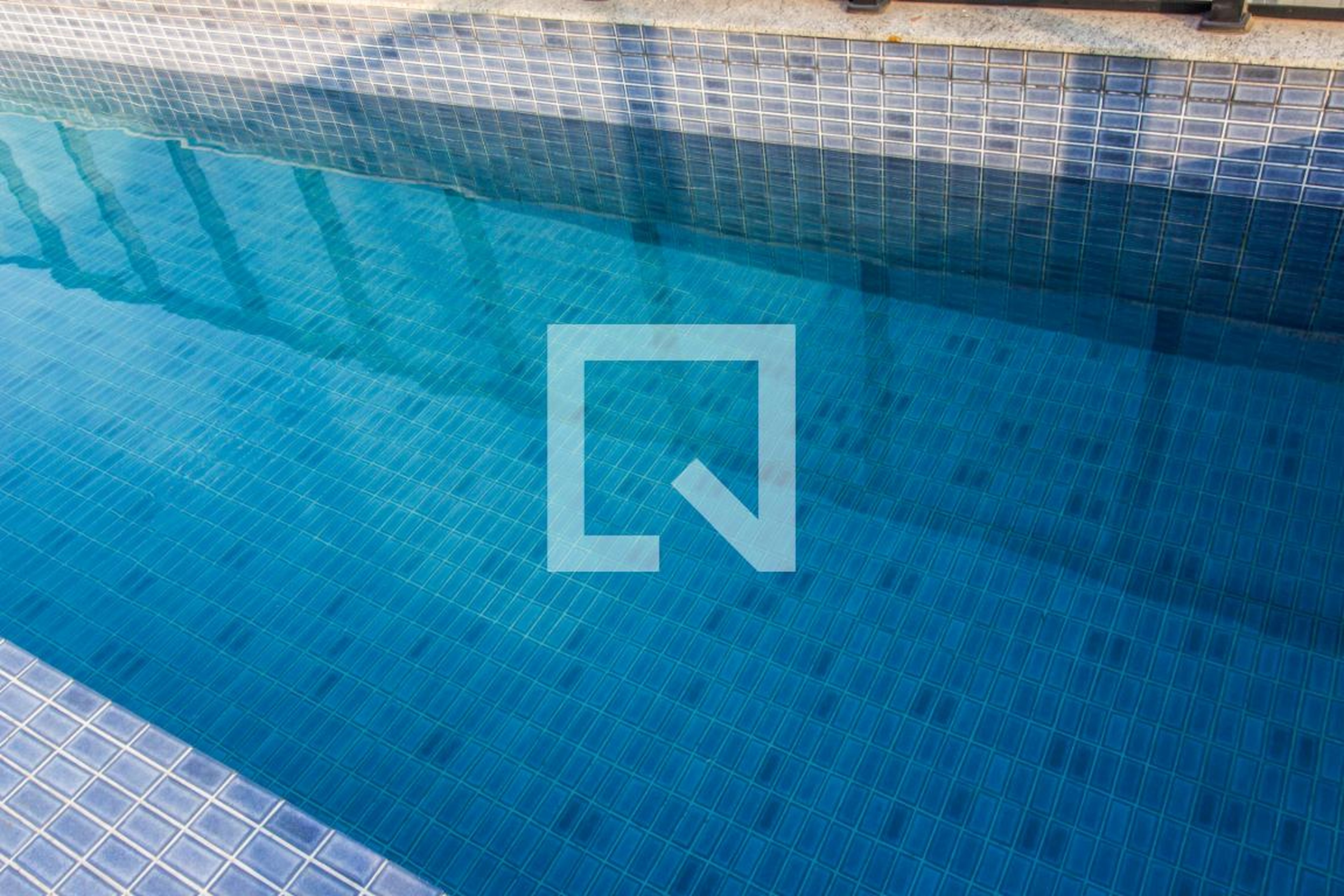 Piscina - Monaco Bethaville