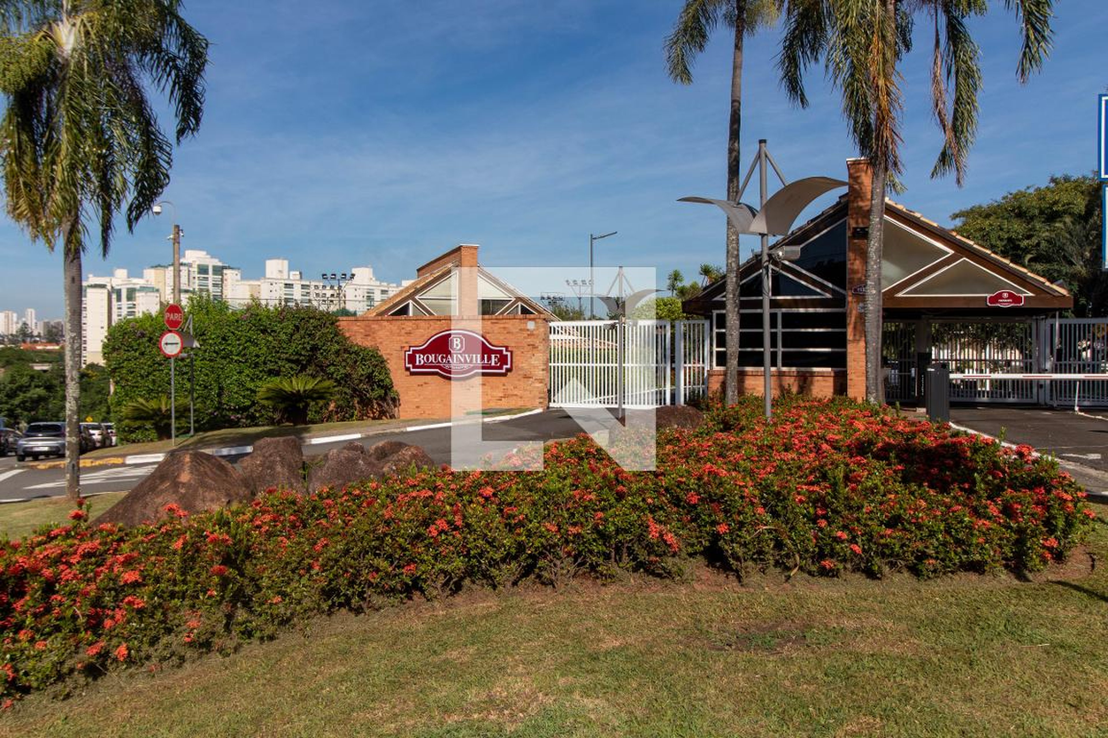 Fachada Condomínio Bougainville