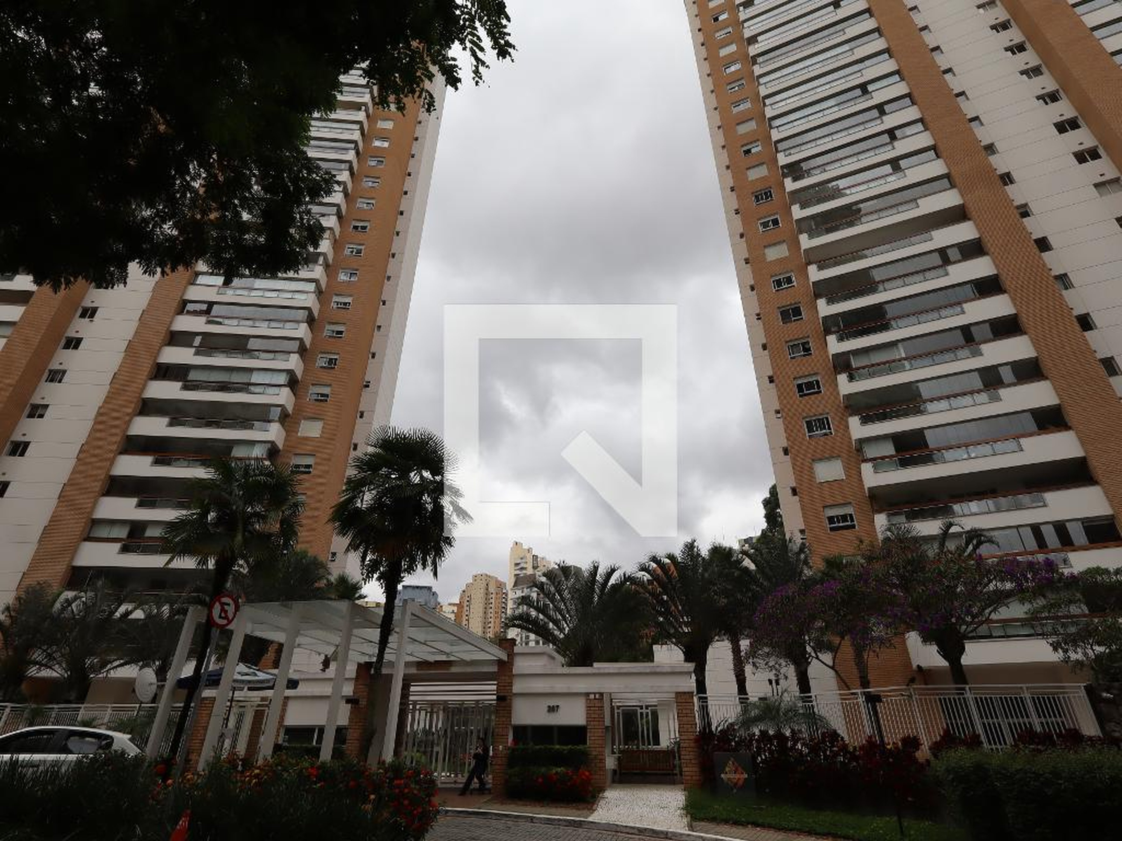 Fachada Condomínio Refugio da Mata