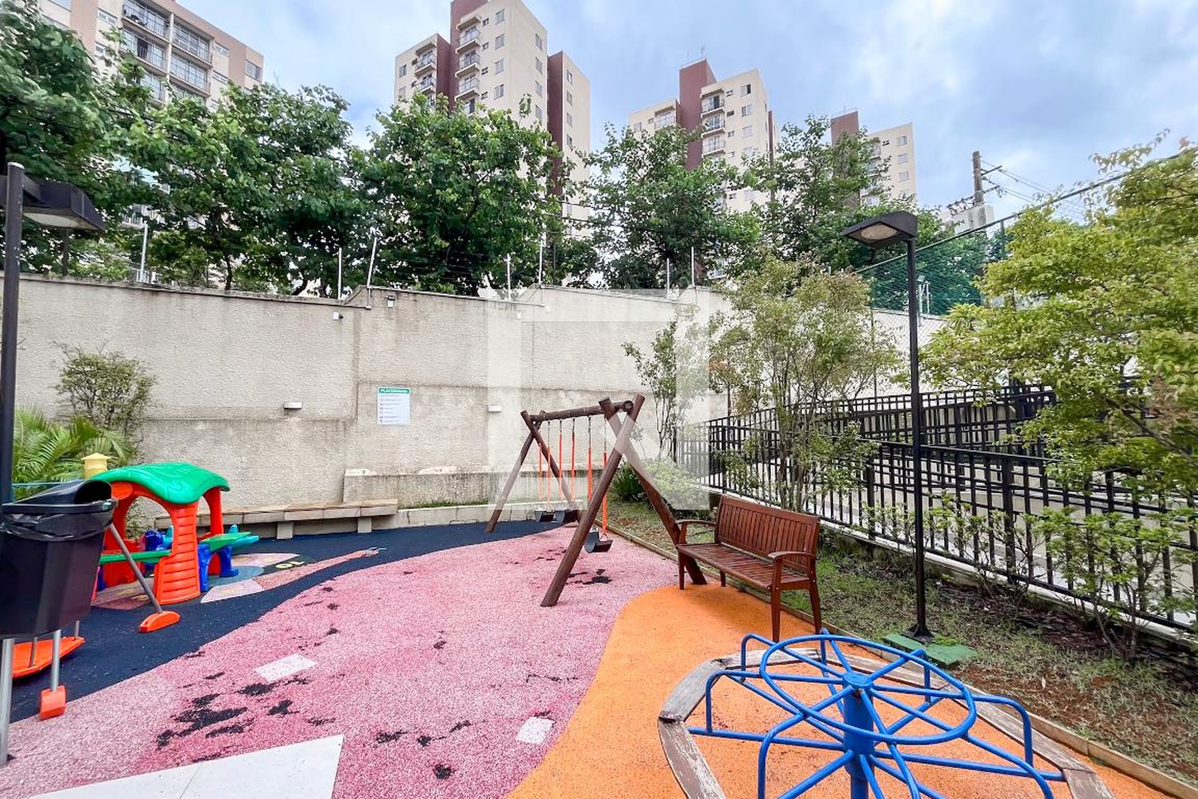 Playground - Edifício Girassol