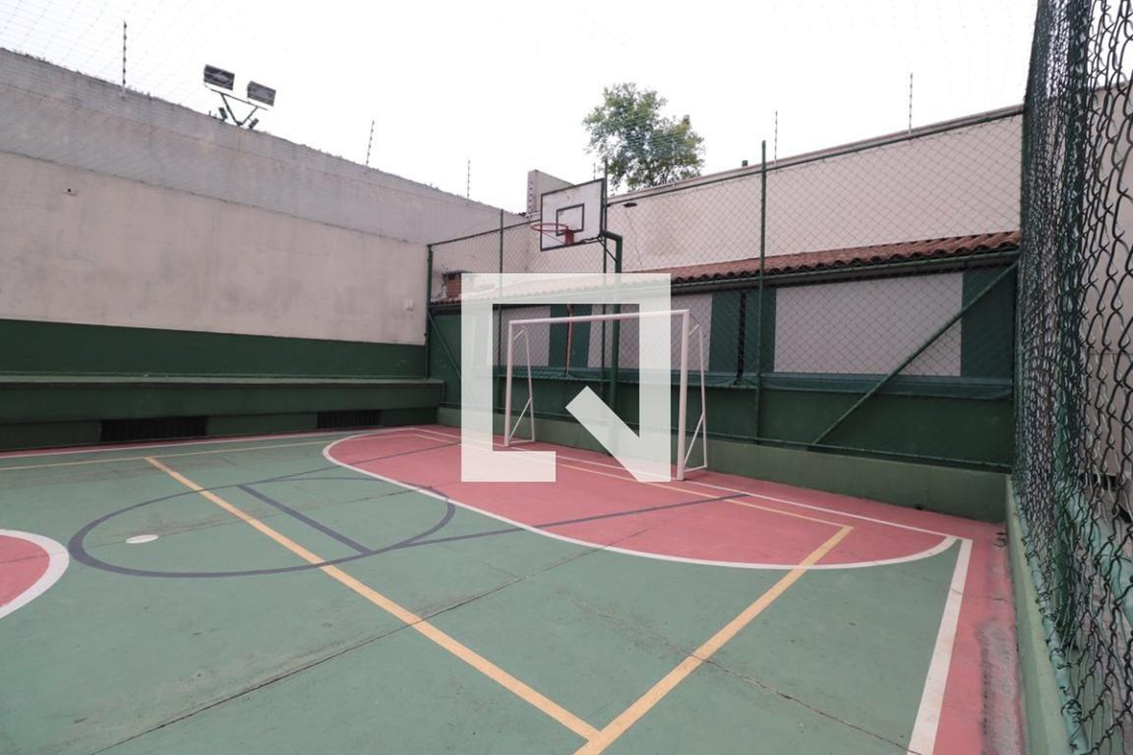 Quadra Esportiva - Provence