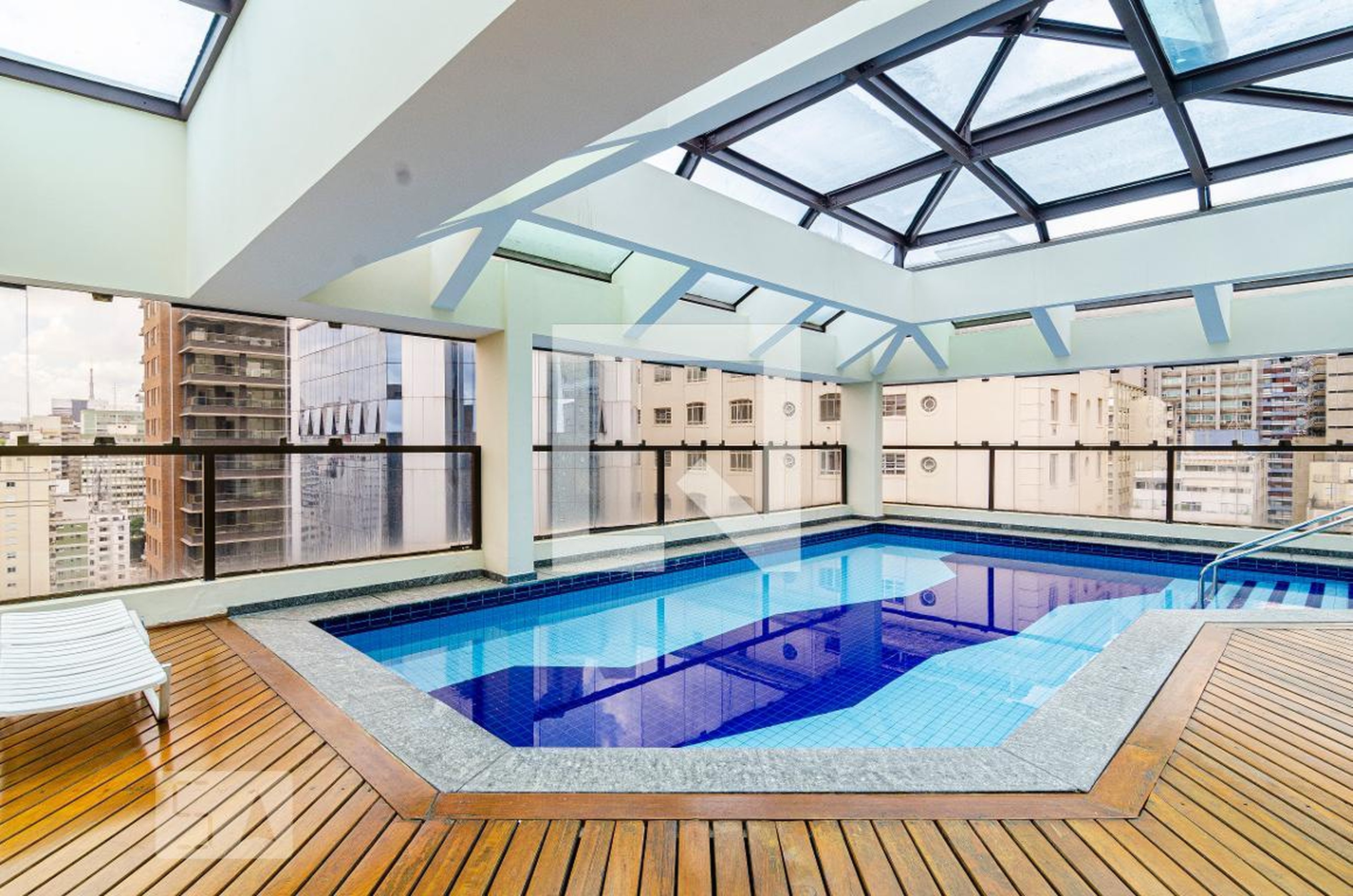 Piscina - Travel Inn Flats Jardins