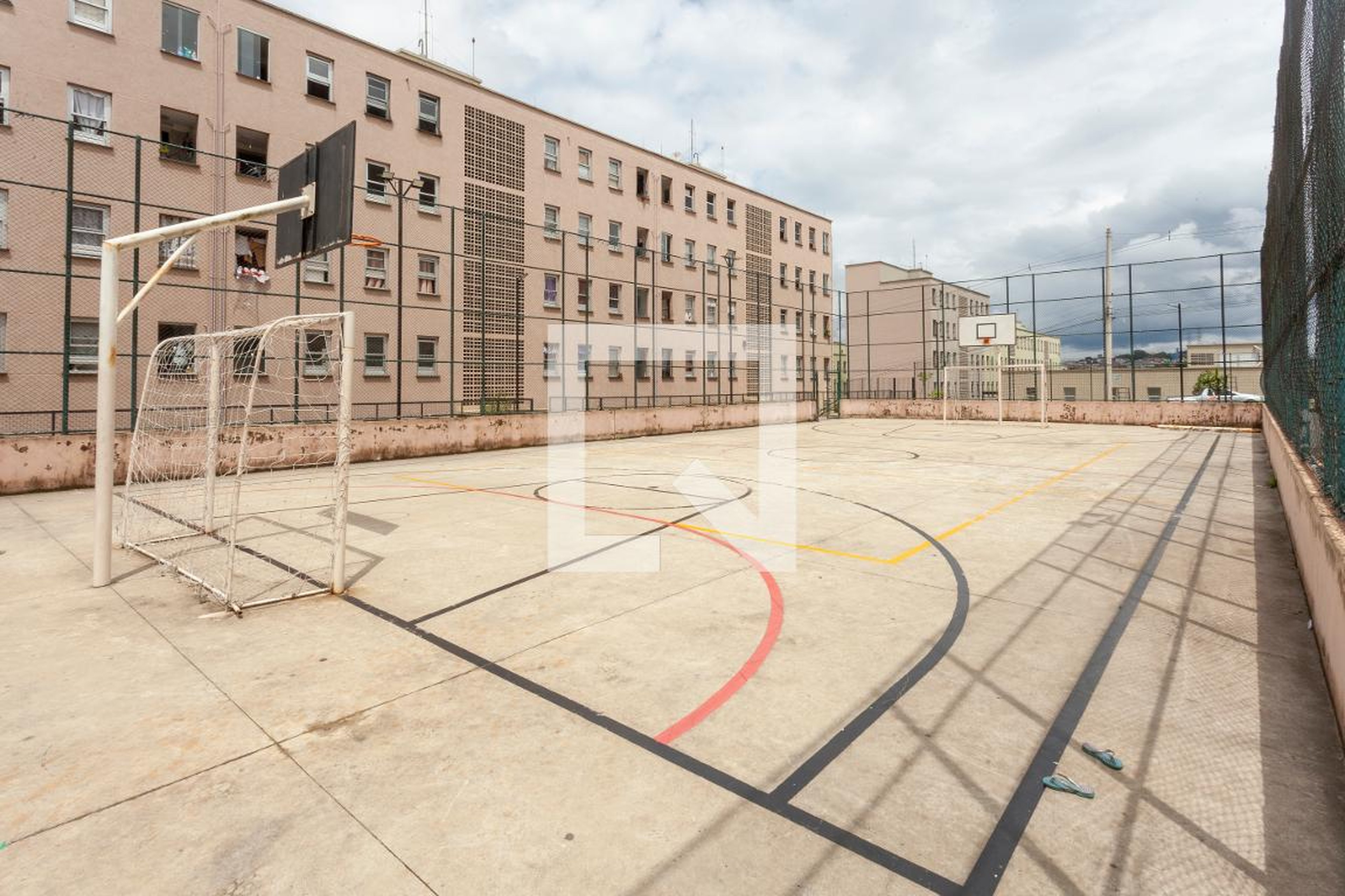 Quadra Esportiva Condomínio em Rua Jaú de Tocantins, 58