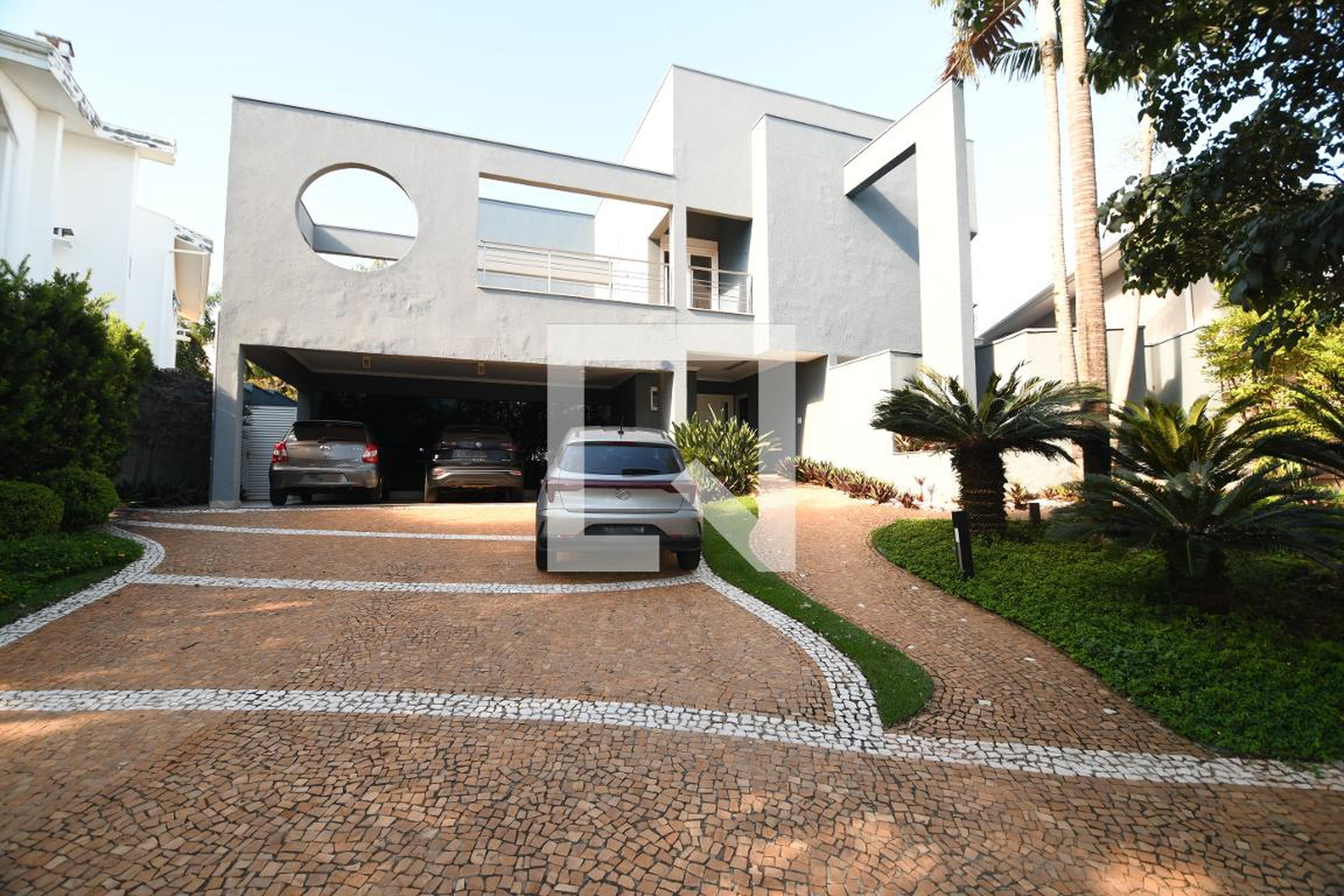 Fachada Condomínio em Rua Pedro Natalino Zaghi, 92