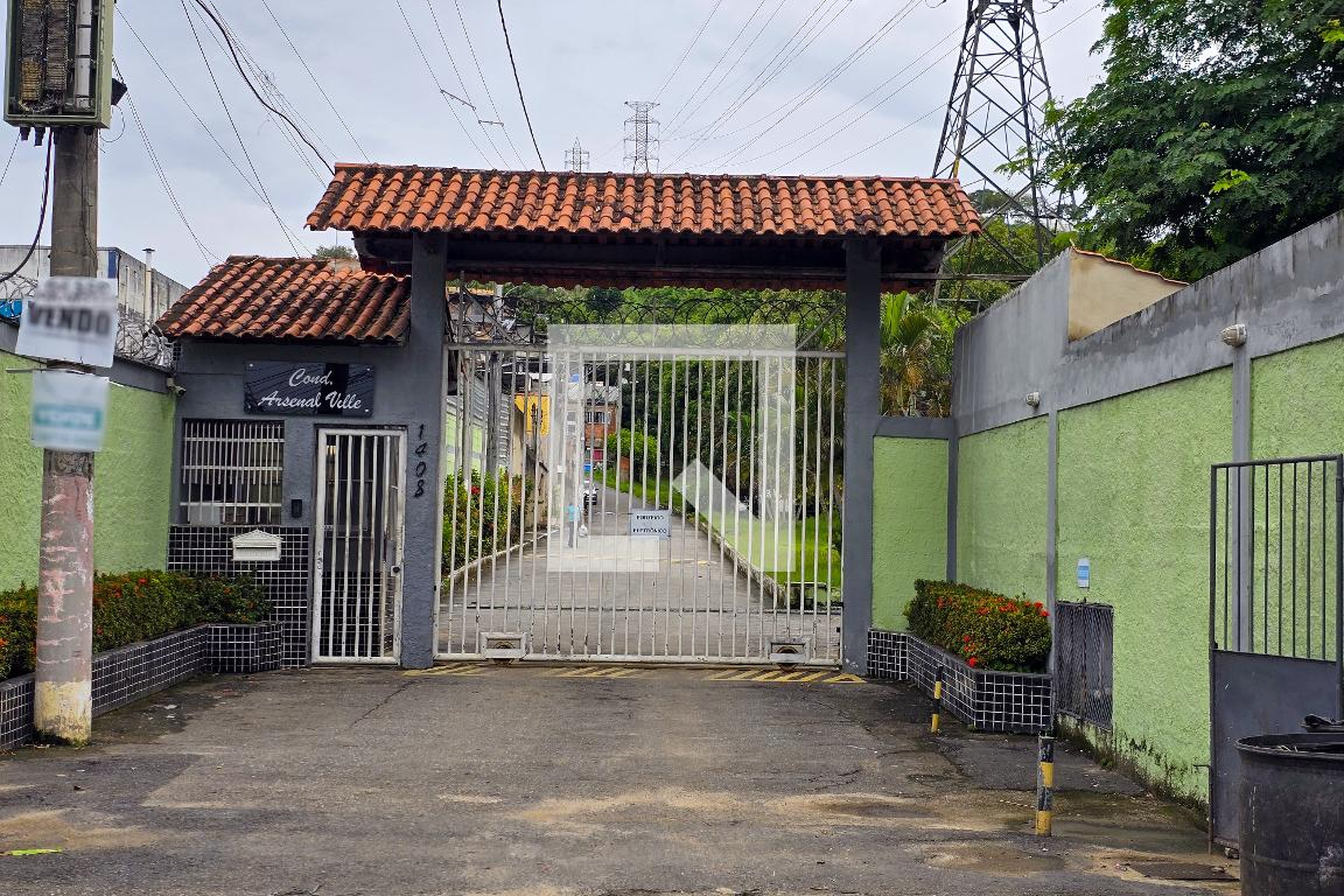 Fachada do condomínio Condomínio em Avenida Doutor Eugênio Borges, 1408