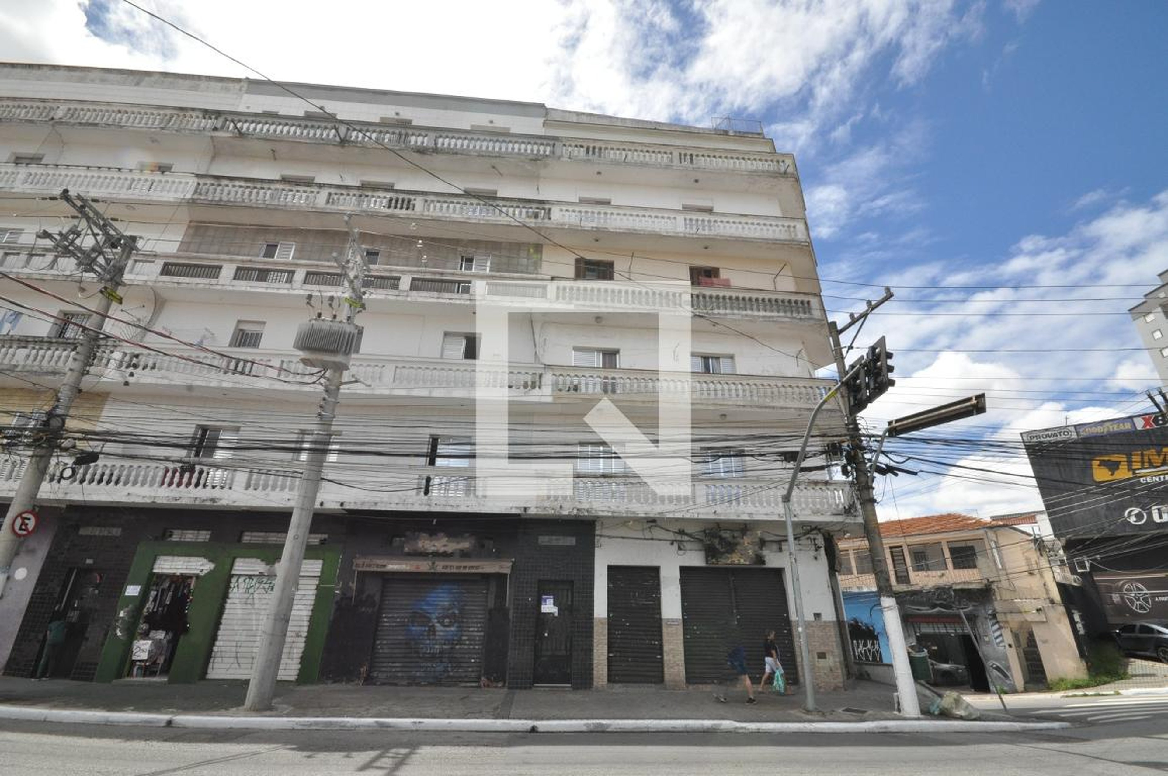 Fachada Condomínio em Avenida Guapira, 350