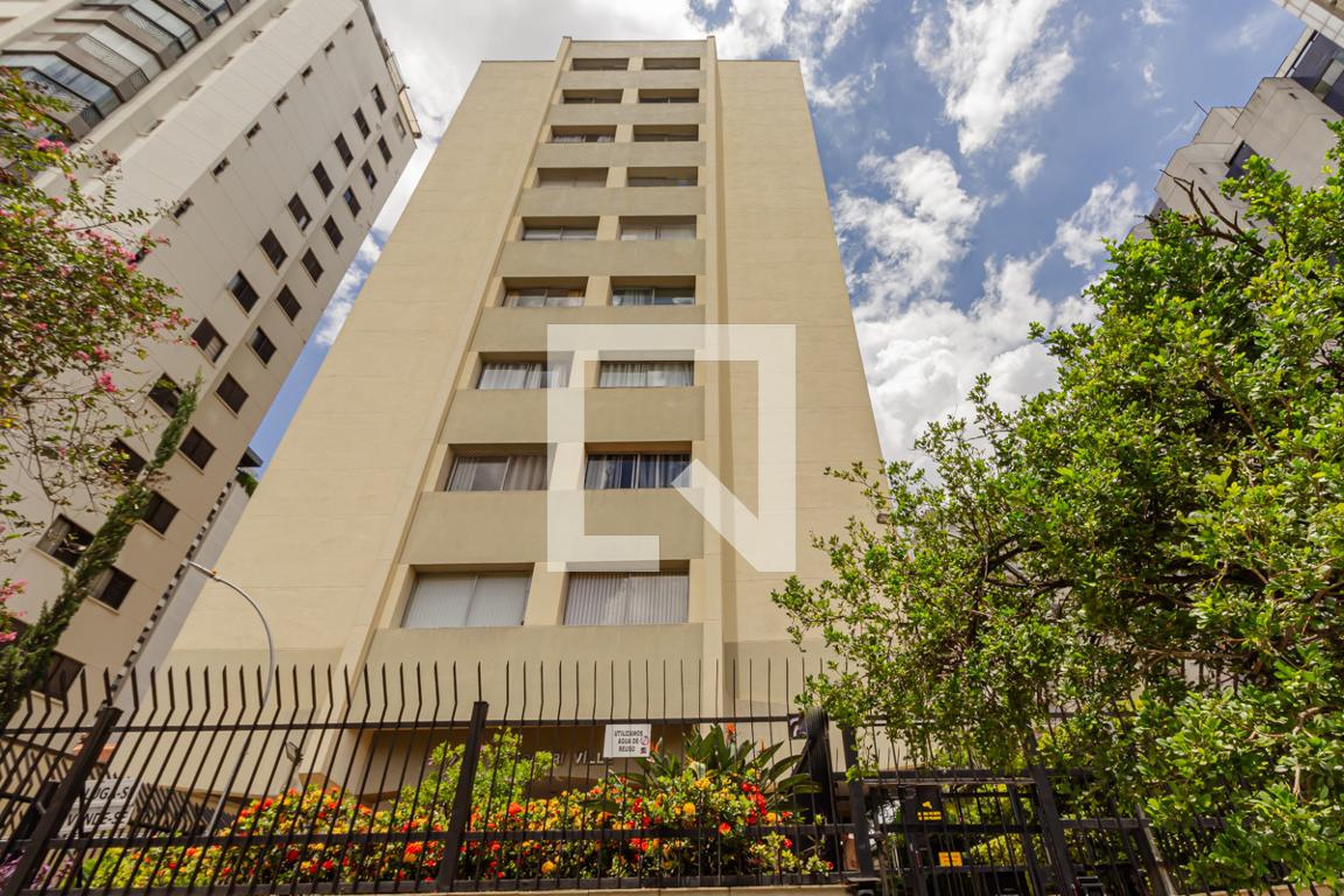 Fachada Edifício Araguari Ville