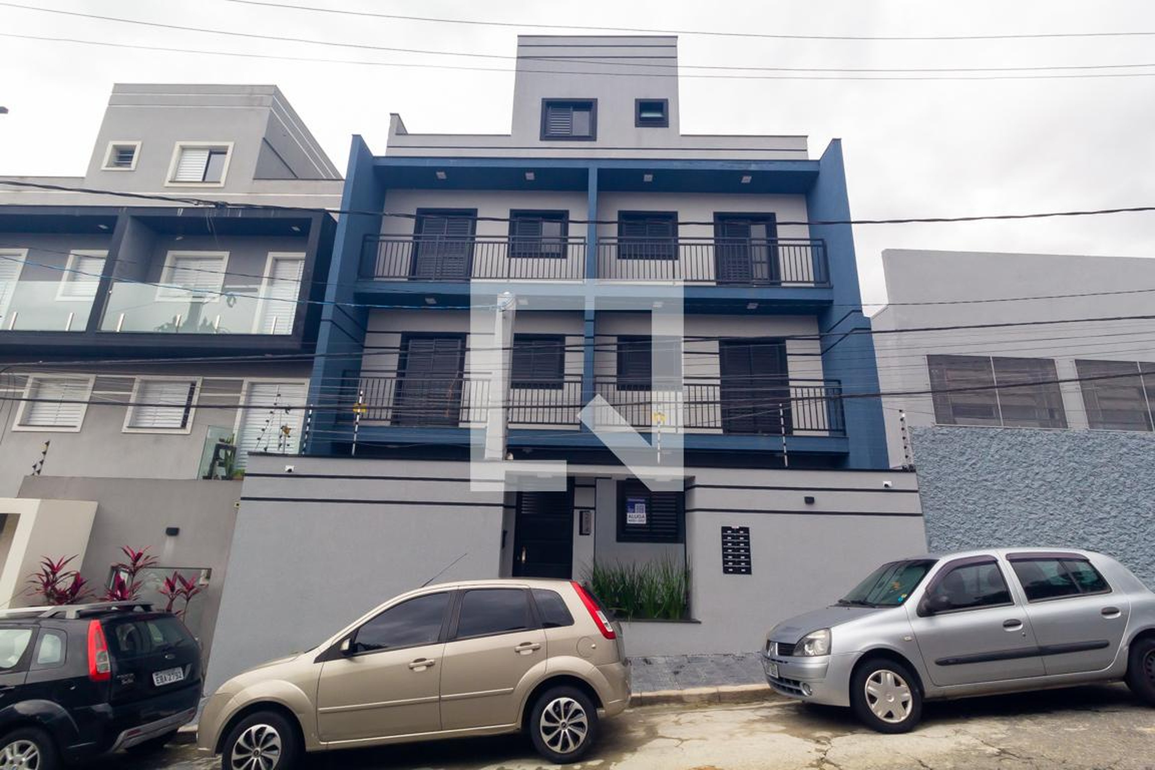 Fachada Condomínio em Rua Doutor Sales Gomes Júnior, 294