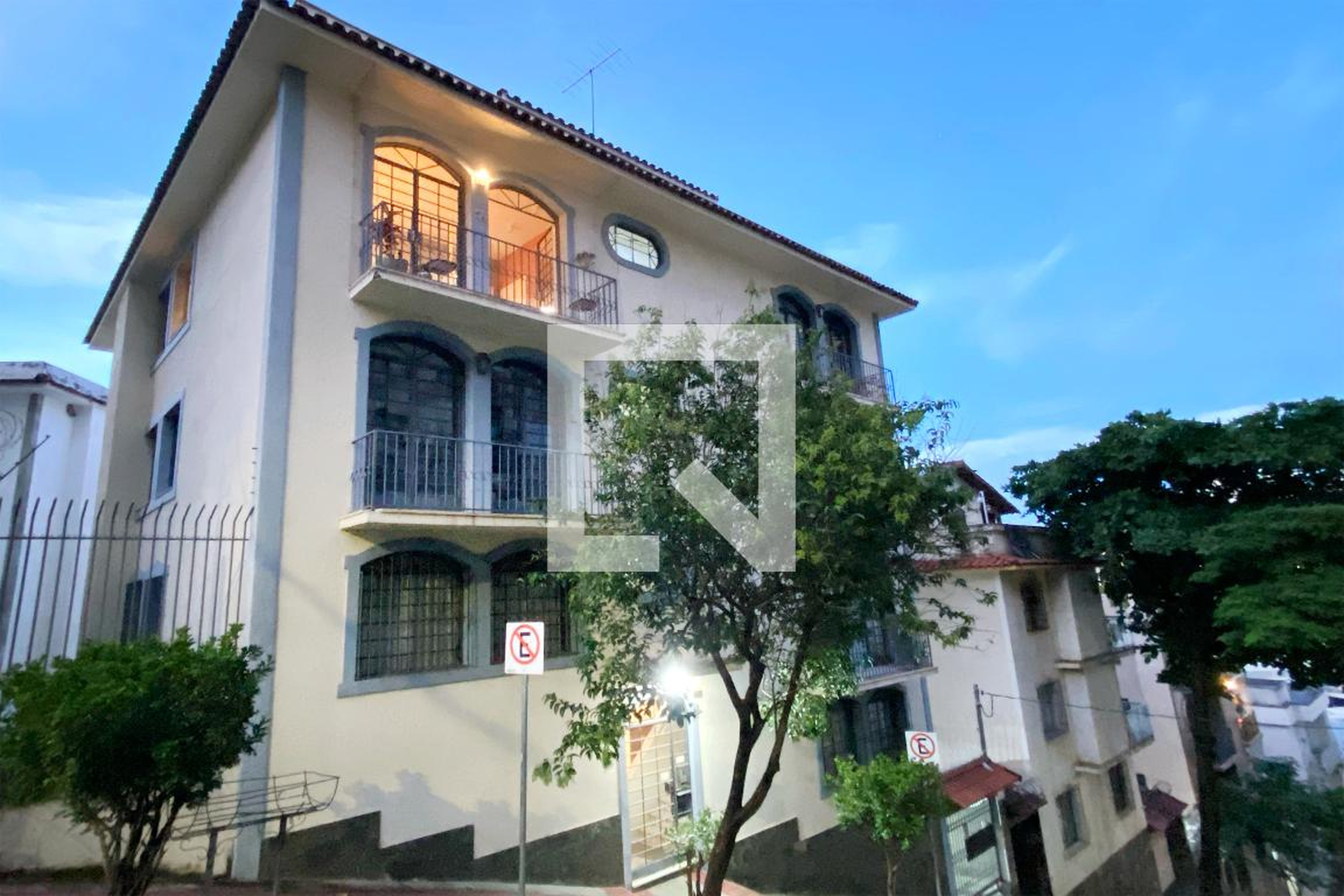 Fachada Condomínio Alice de Oliveira Costa