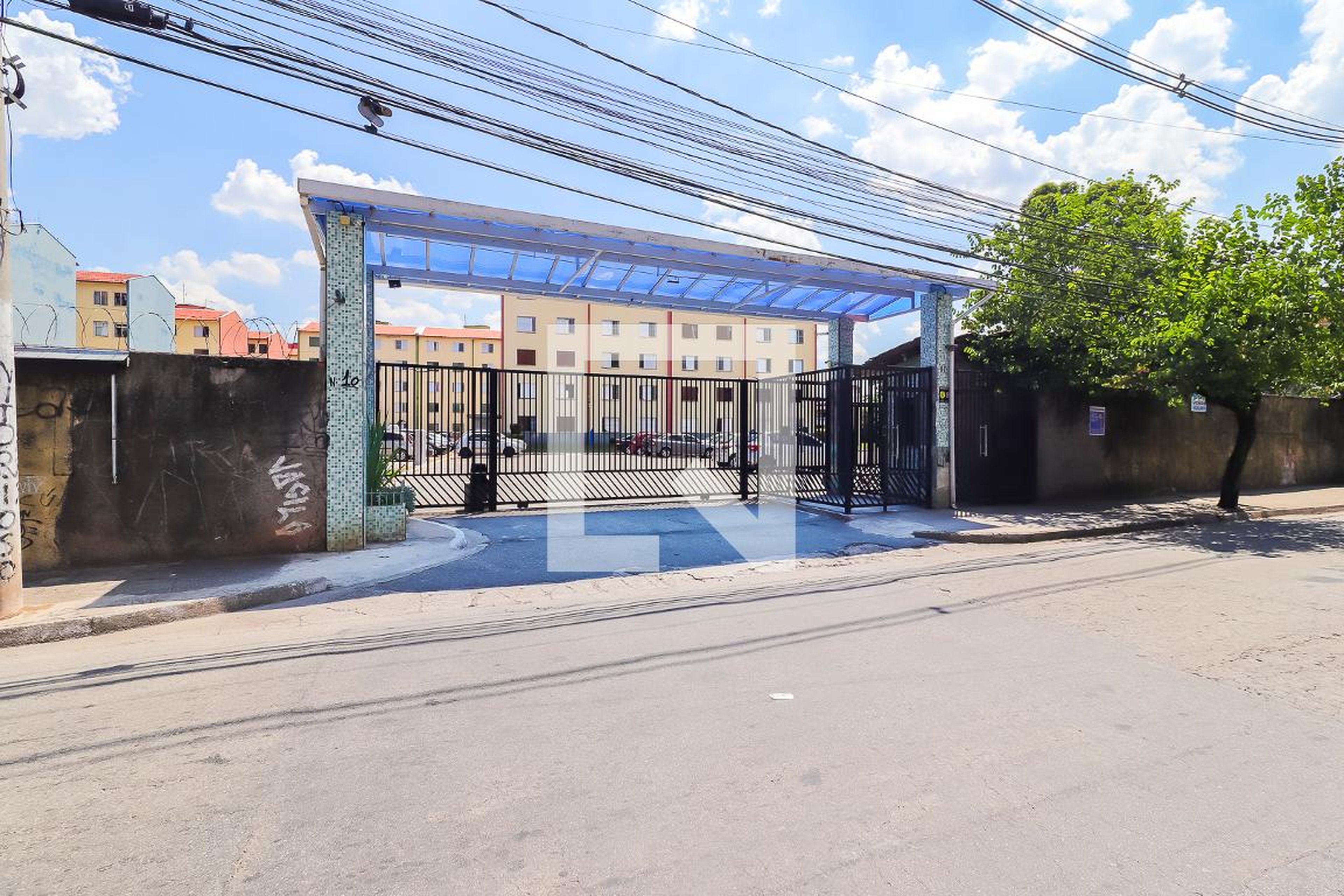 Fachada Condomínio em Rua Marim, 10