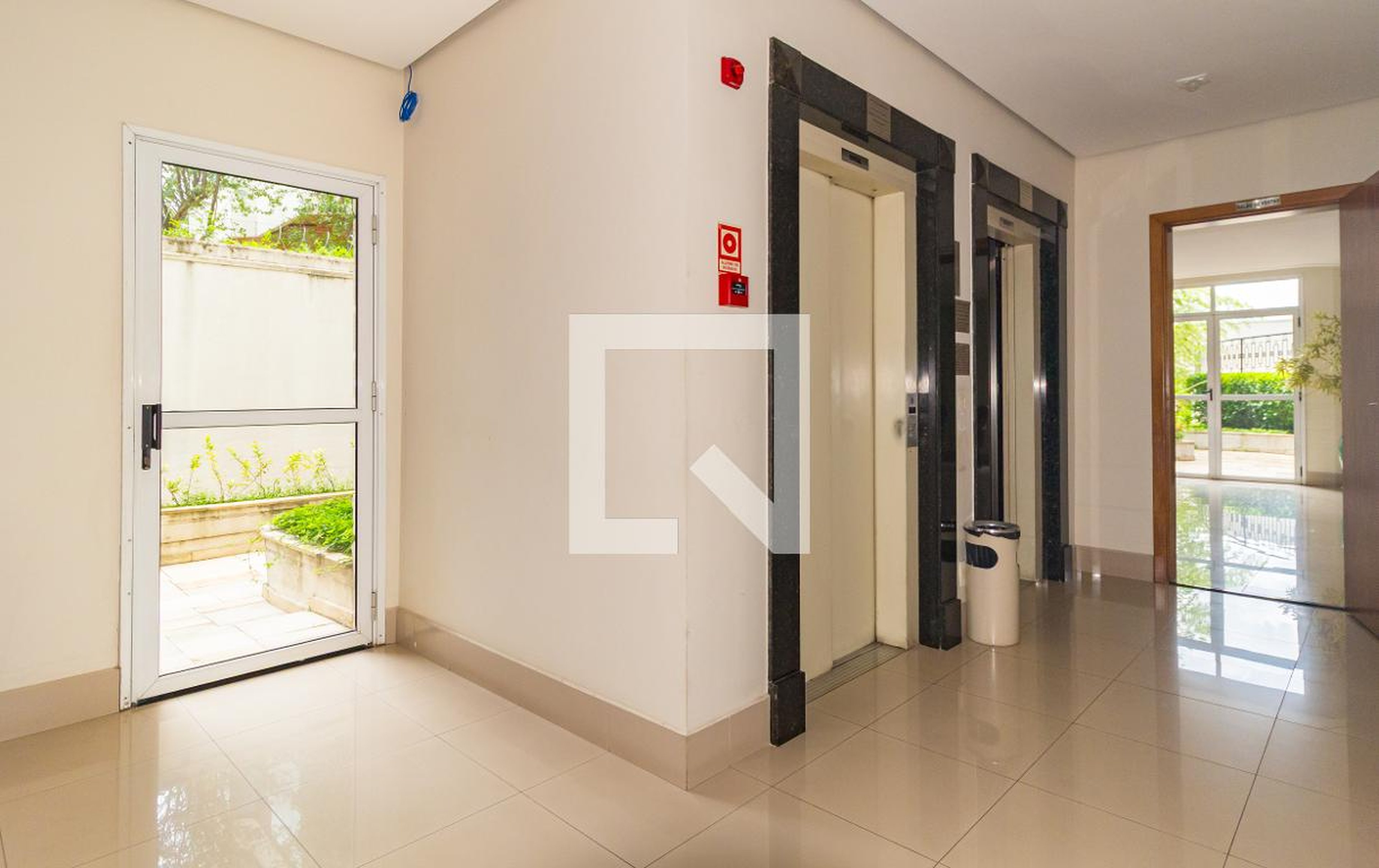 Hall social - Edifício Piazza Fontana