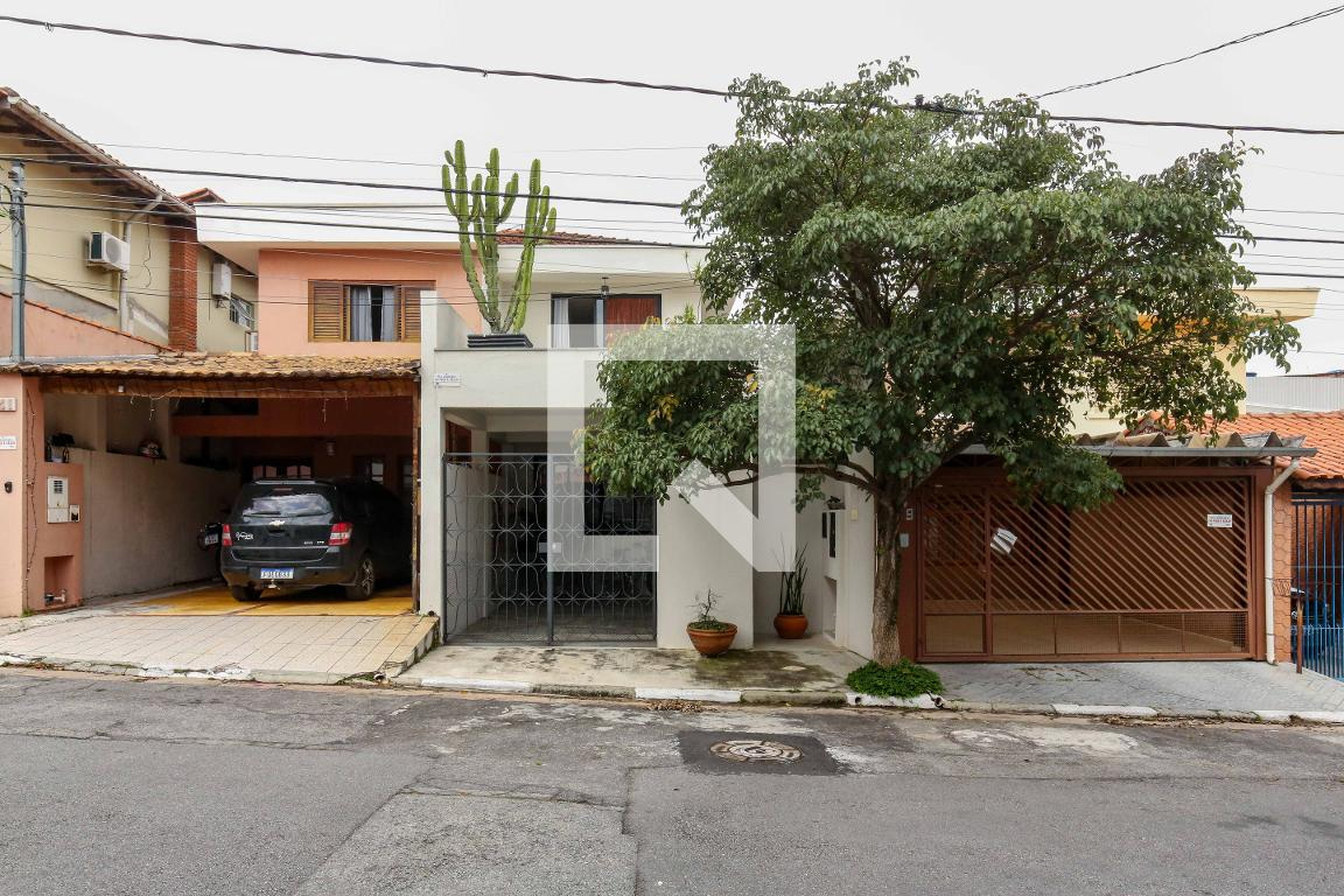 Fachada Condomínio em Rua Dionísio Pedrellini, 147